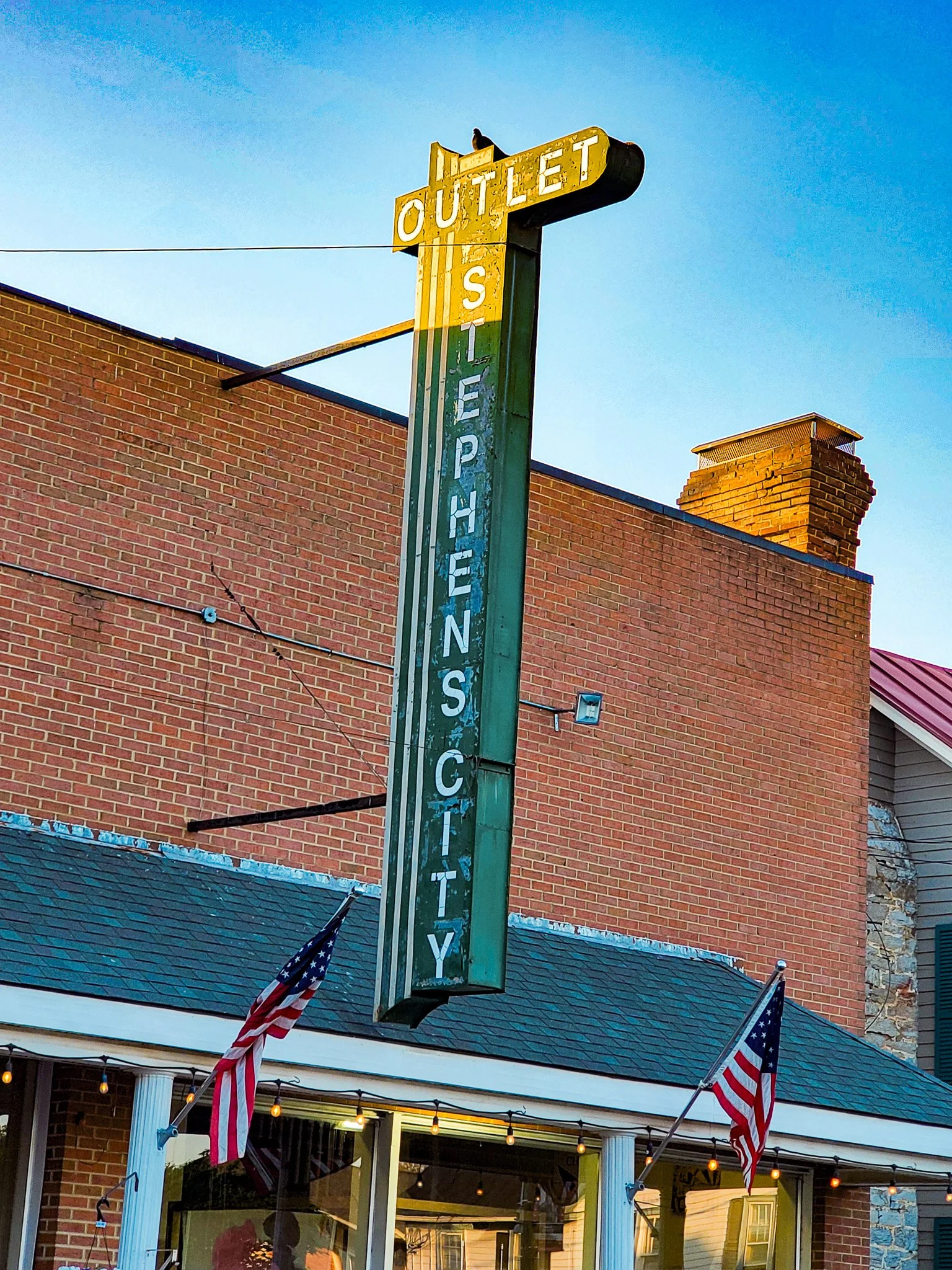 Stephens City Outlet sign Stephens City VA.jpg