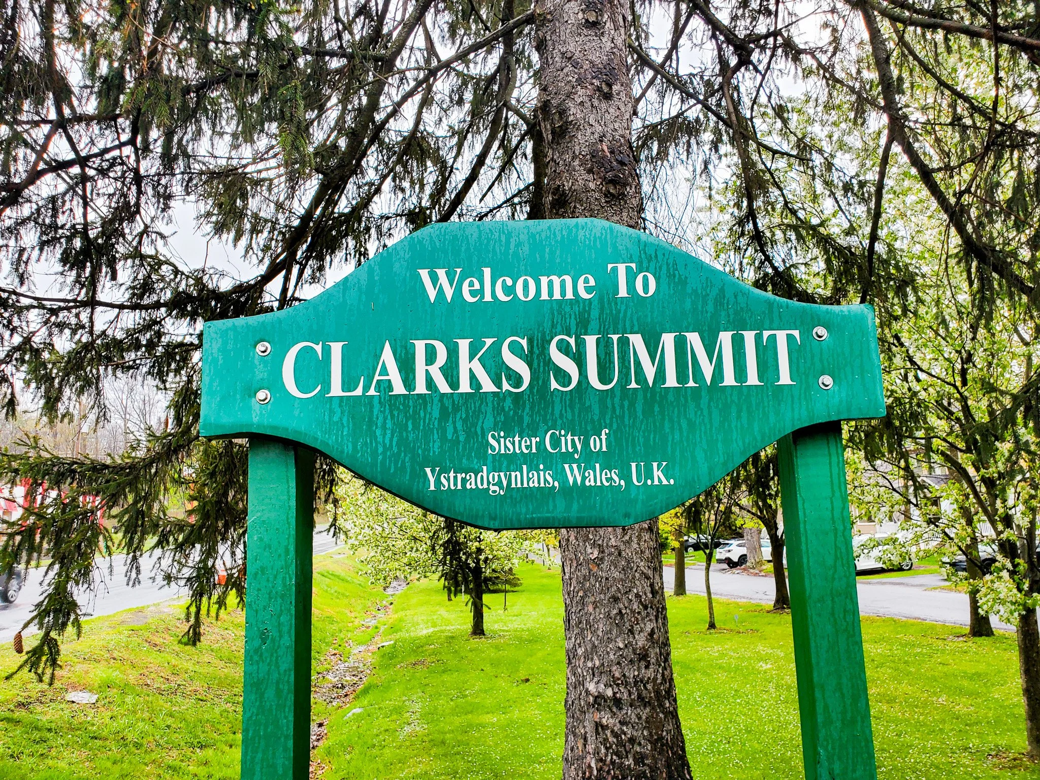 Clarks Summit PA welcome sign close up.jpg