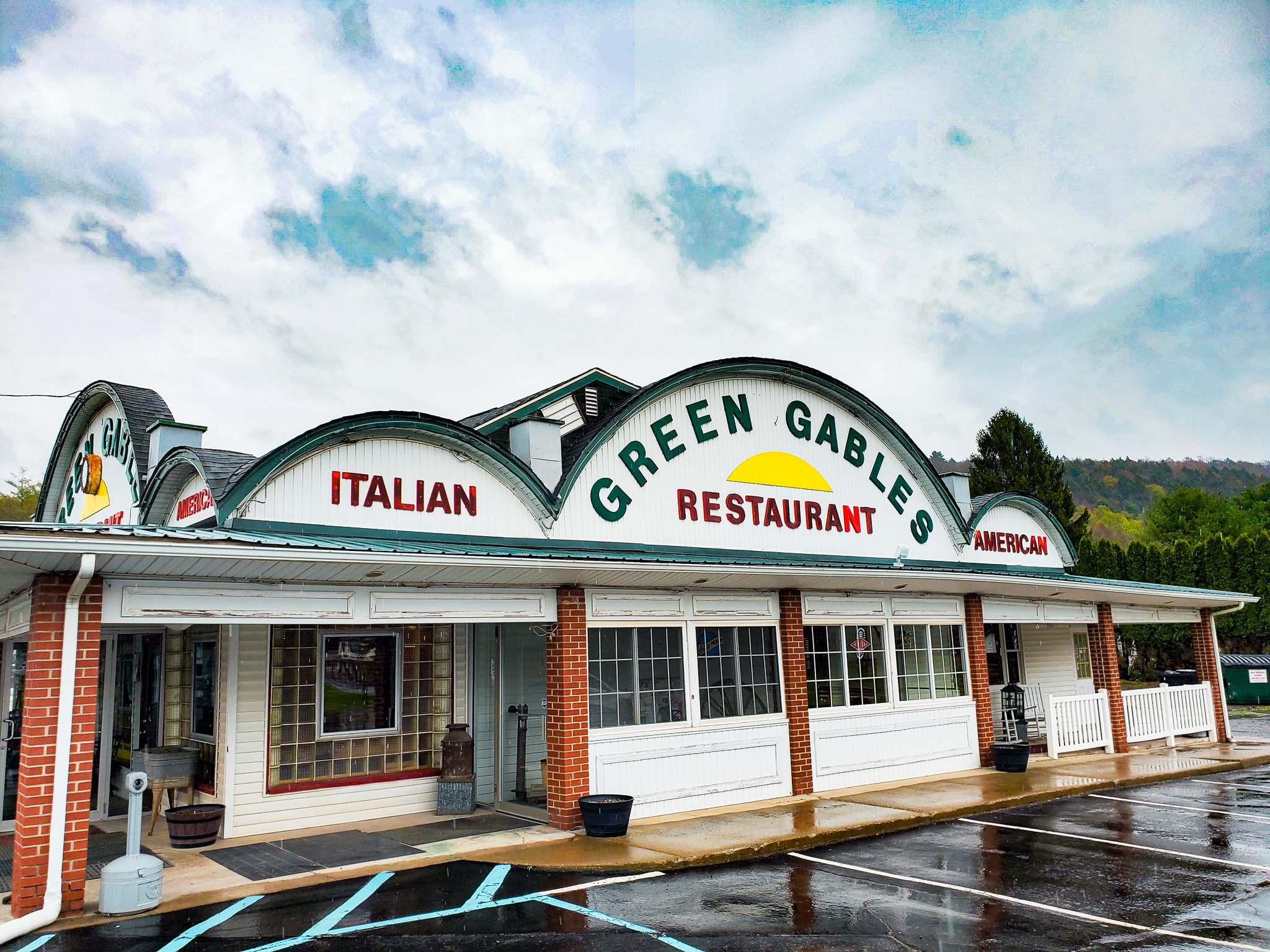 Green Gables Restaurant front view New Milford Township PA.jpg