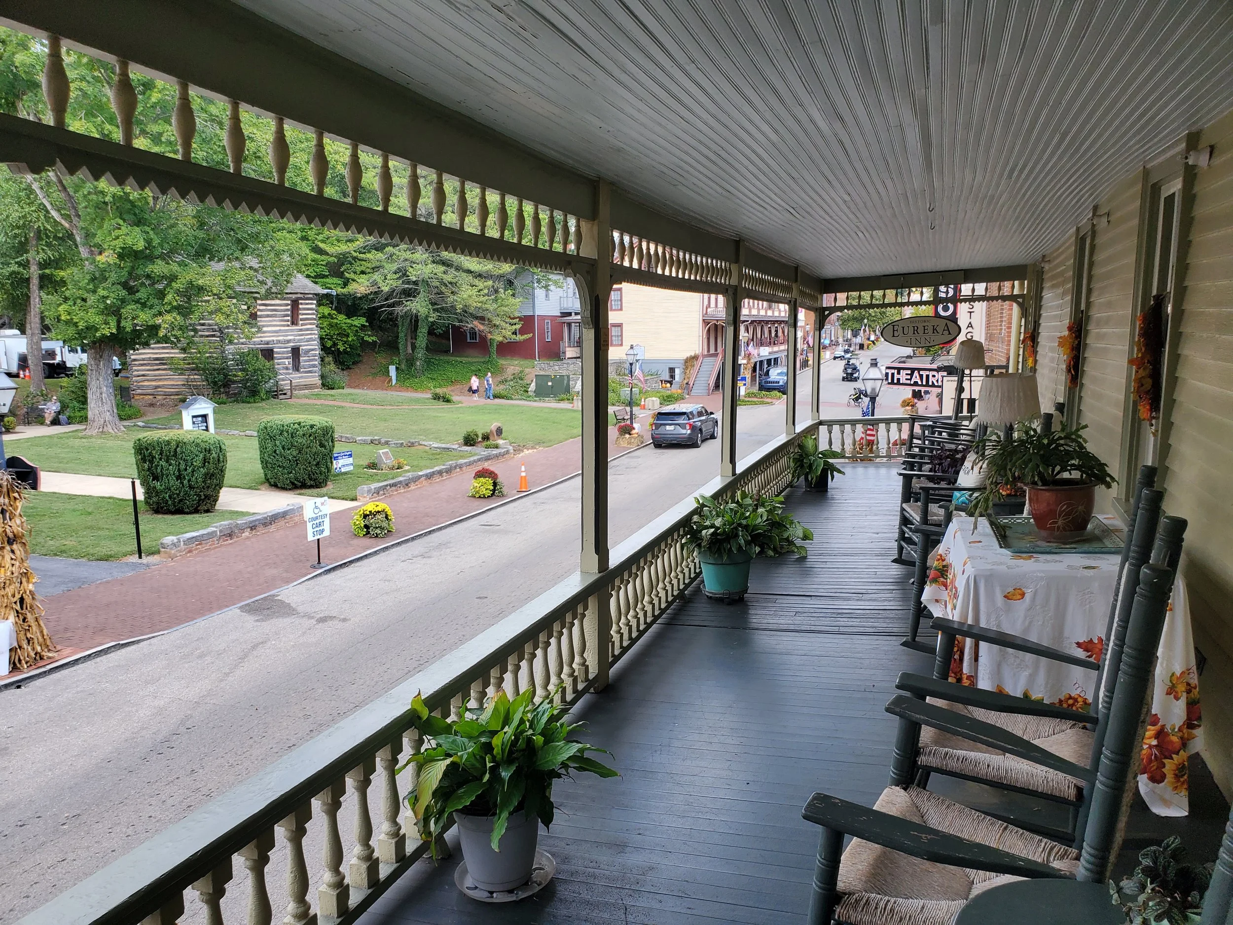 Eureka Inn street view from second story porch