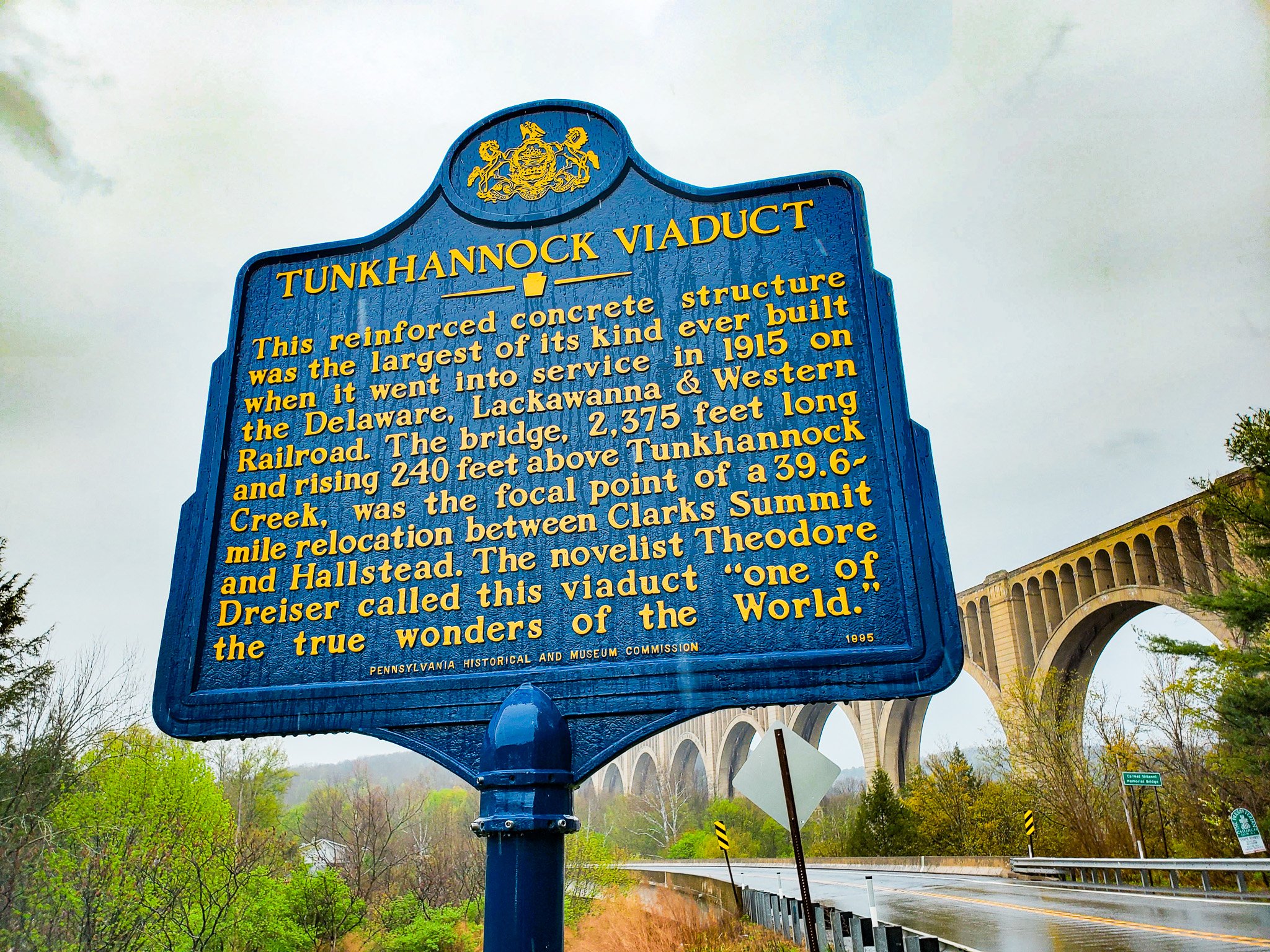 Tunkhannock Viaduct sign closeup Nicholson PA.jpg