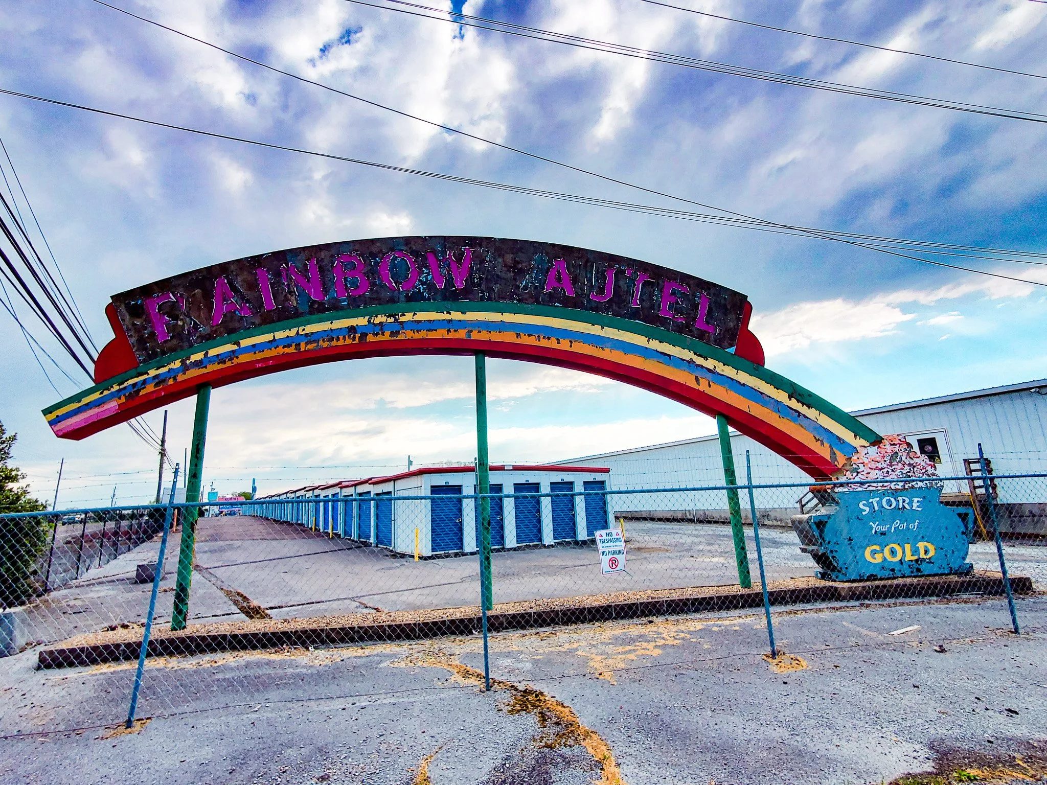 Rainbow Autel sign closeup.jpg