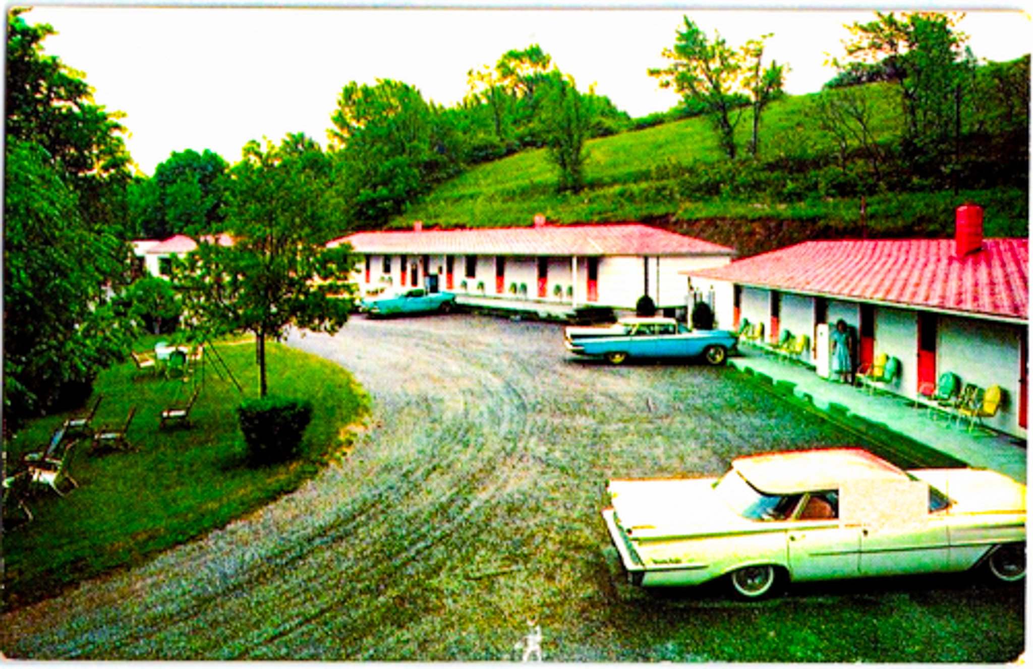 Hillside Motel postcard Watertown NY.jpg