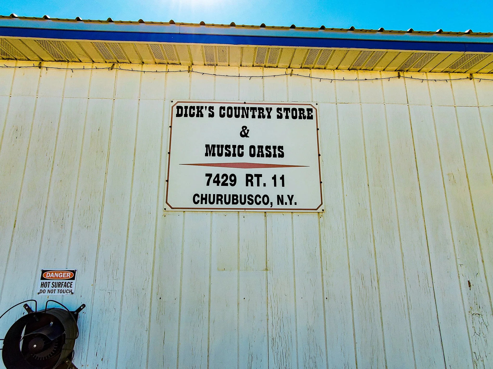 Dicks Country Store and Music Oasis sign Clinton NY.jpg