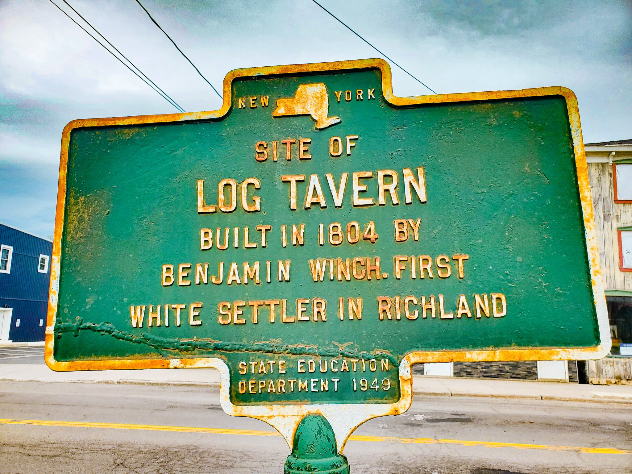 Log cabin marker sign Pulaski NY.jpg