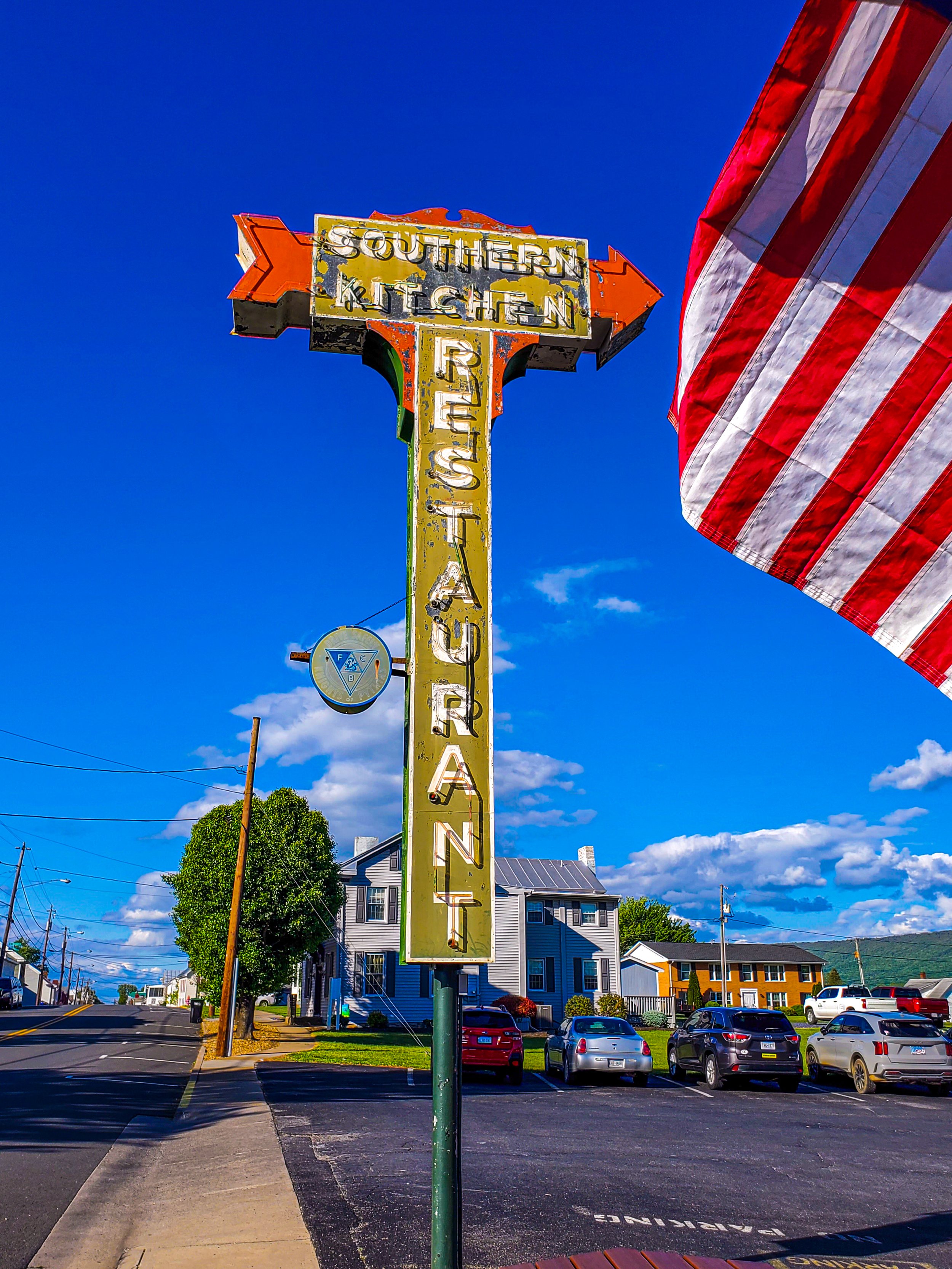 Southern Kitchen Restaurant sign New Market VA.jpg
