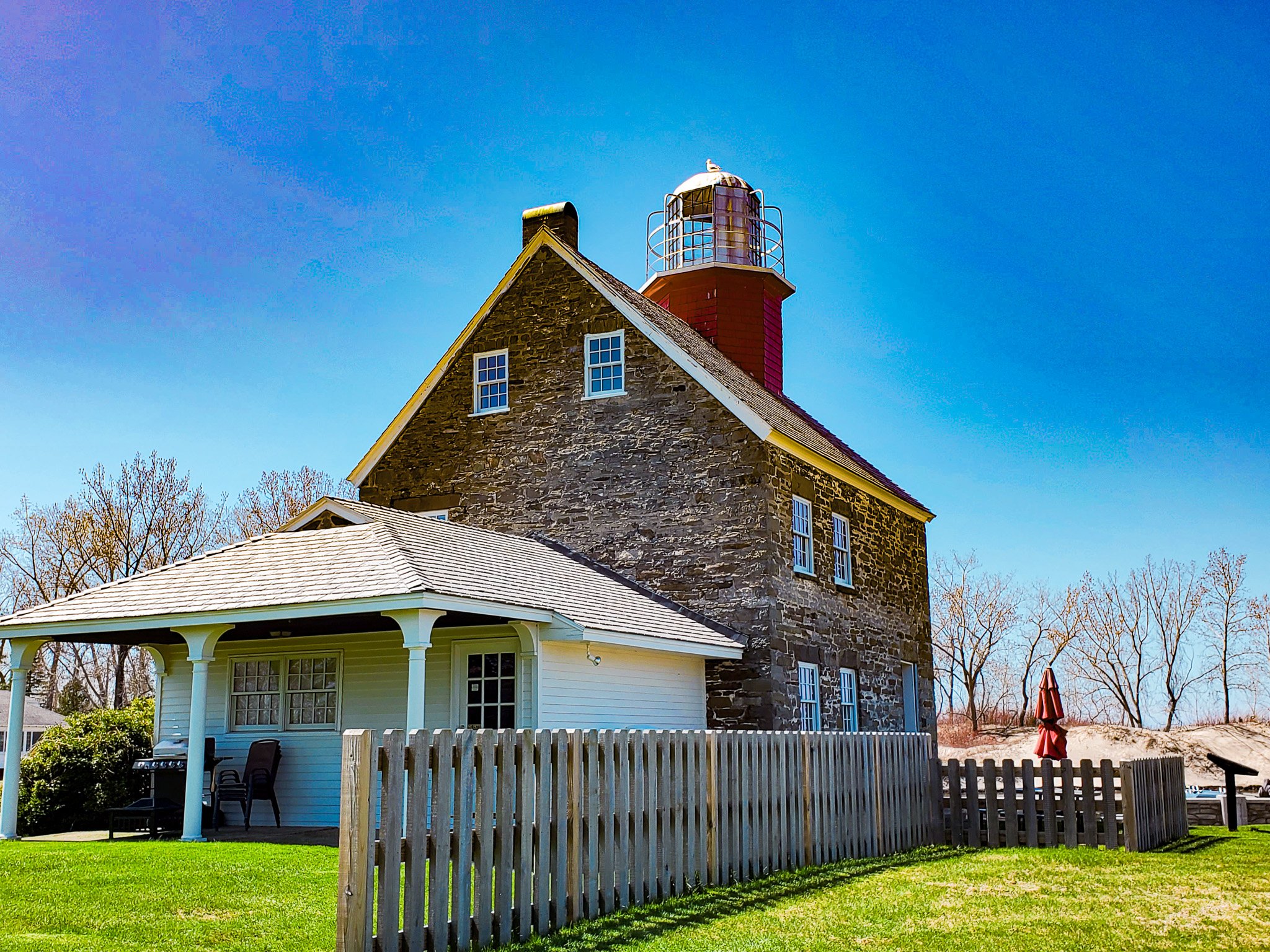 Selkirk Salmon R 1838 Lighthouse Pulaski NY.jpg