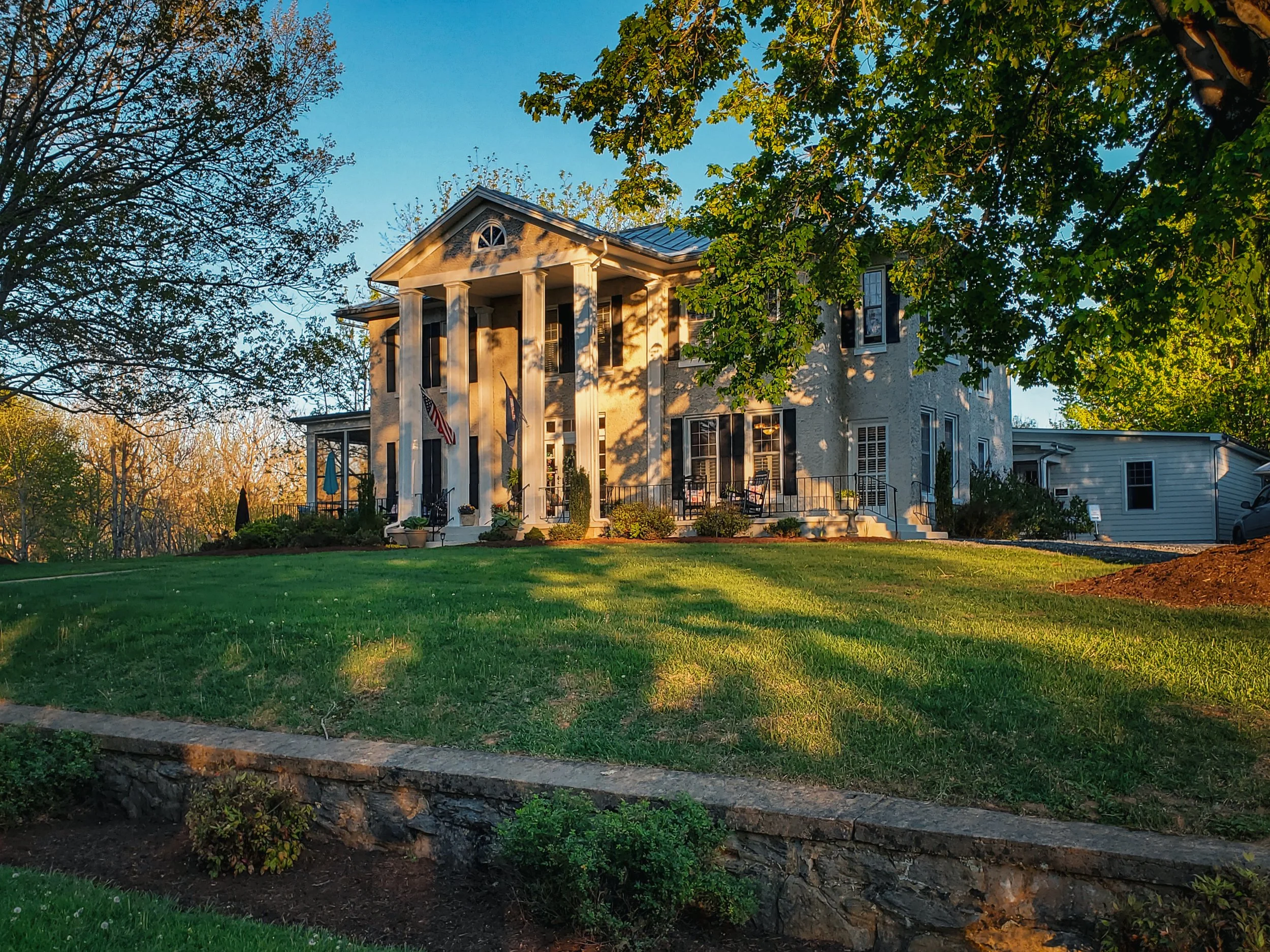 Steelers Tavern Manor.jpg