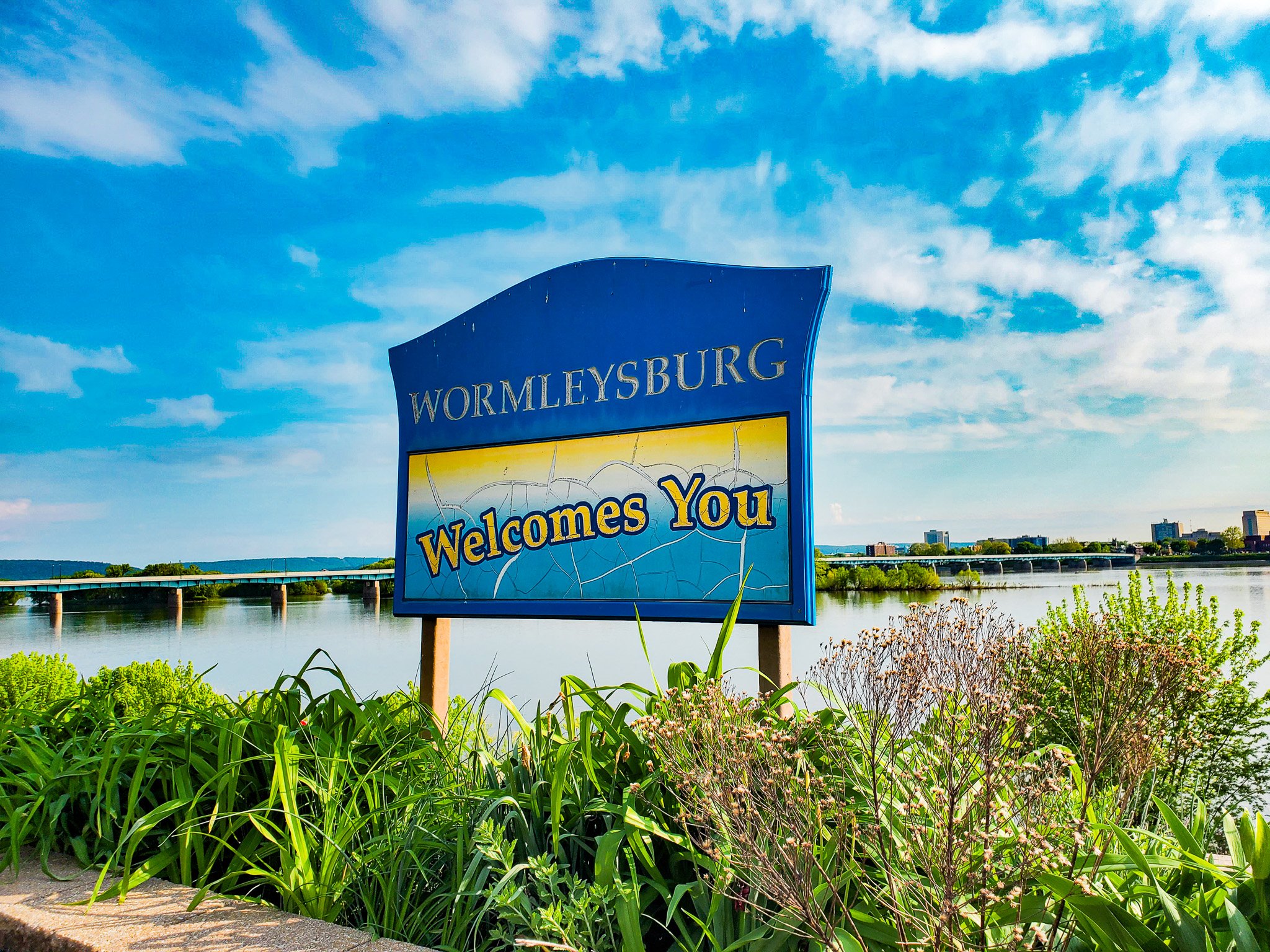 Wormleysburg PA welcome sign small.jpg