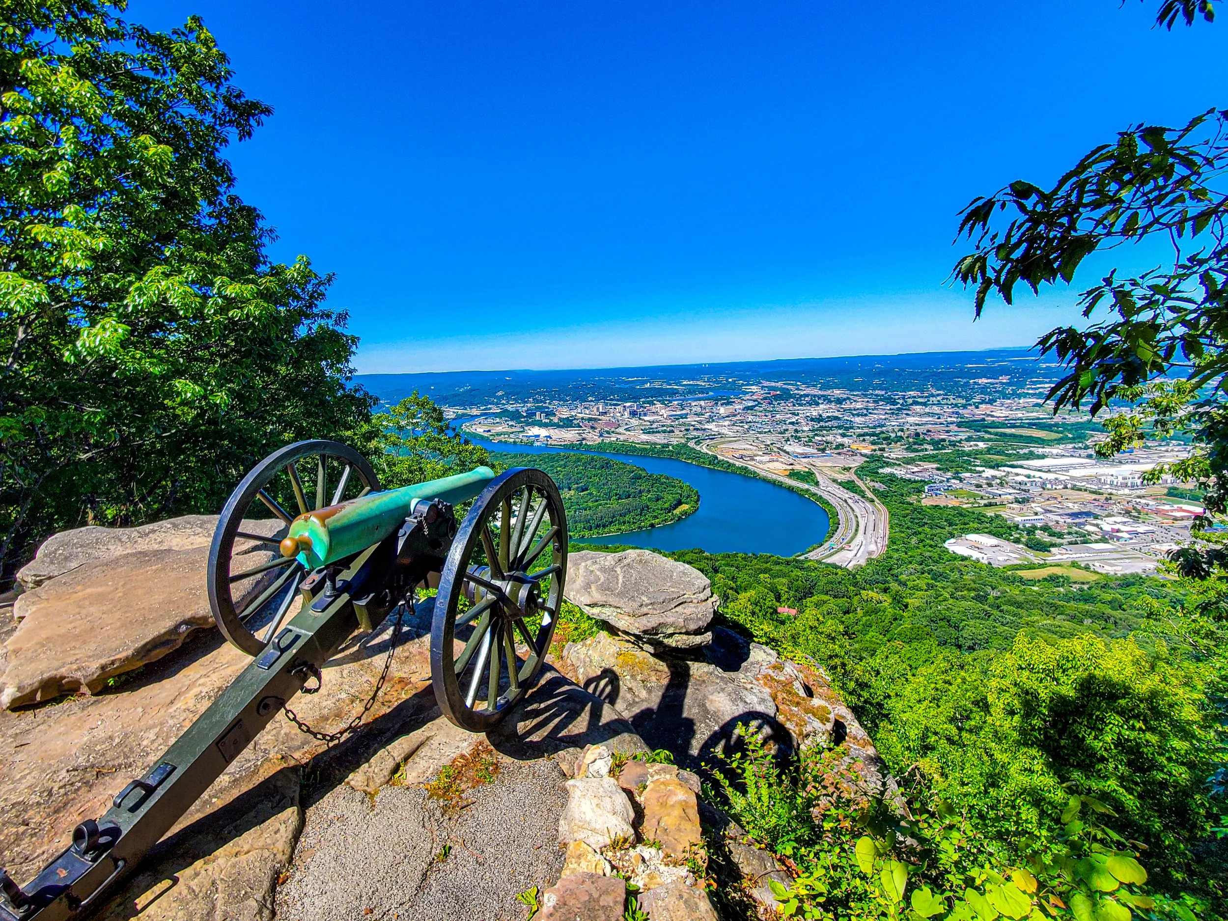 Point Park cannon overlooking river.jpg