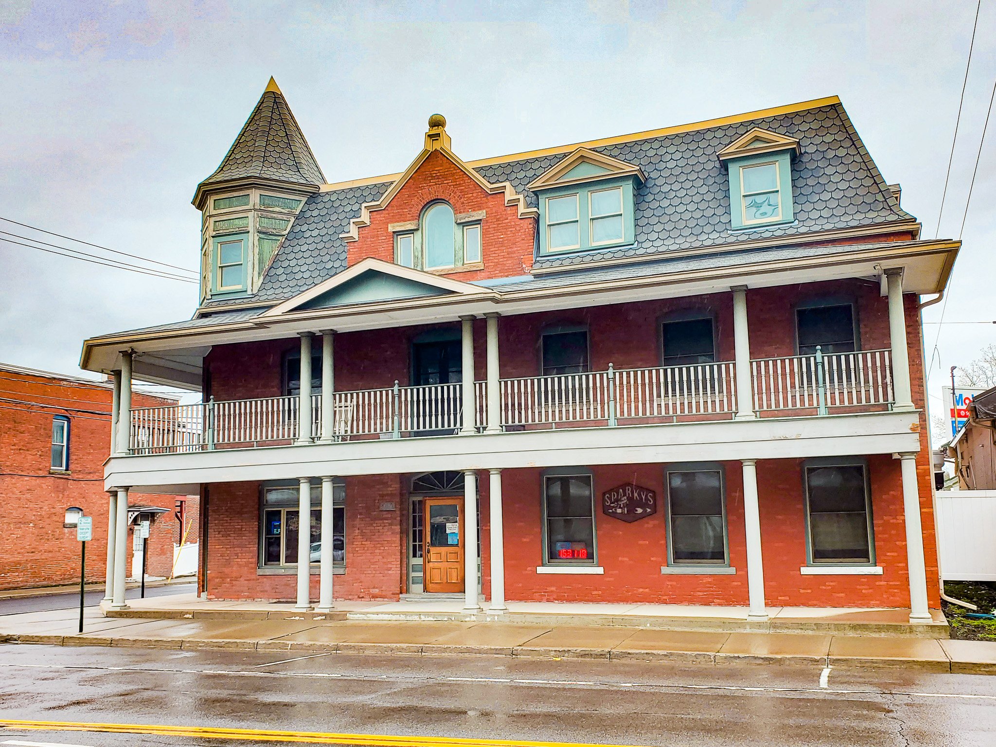 Oakland Hotel 1899 Whitney Point NY.jpg