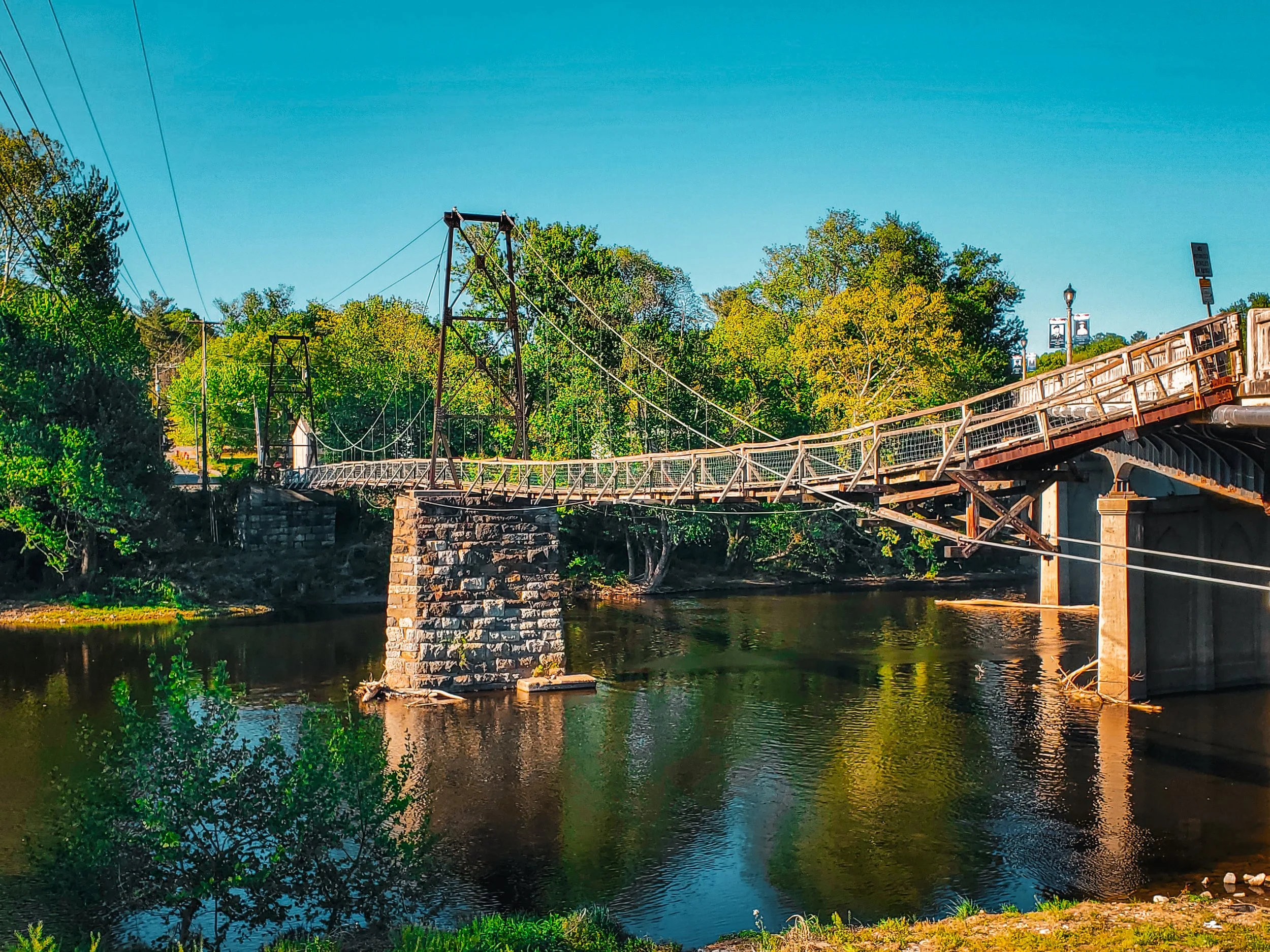 James R swinging bridge Buchanan VA.jpg