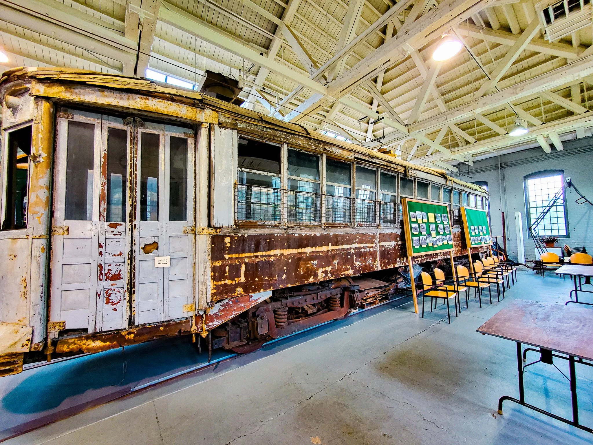 Old trolley at Scranton Trolley Museum.jpg