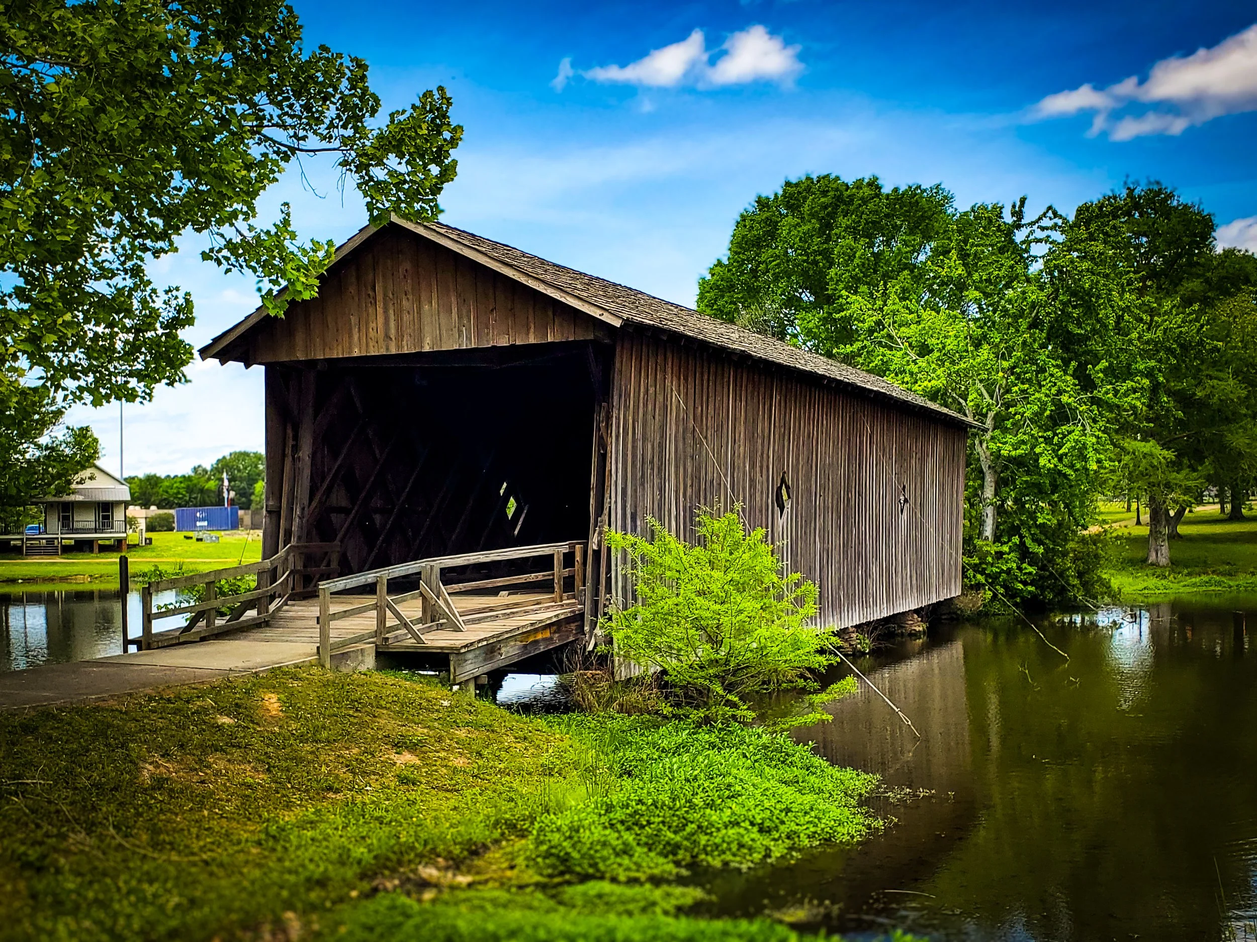 Livingston Alamuchee-Bellamy bridge side view.jpg