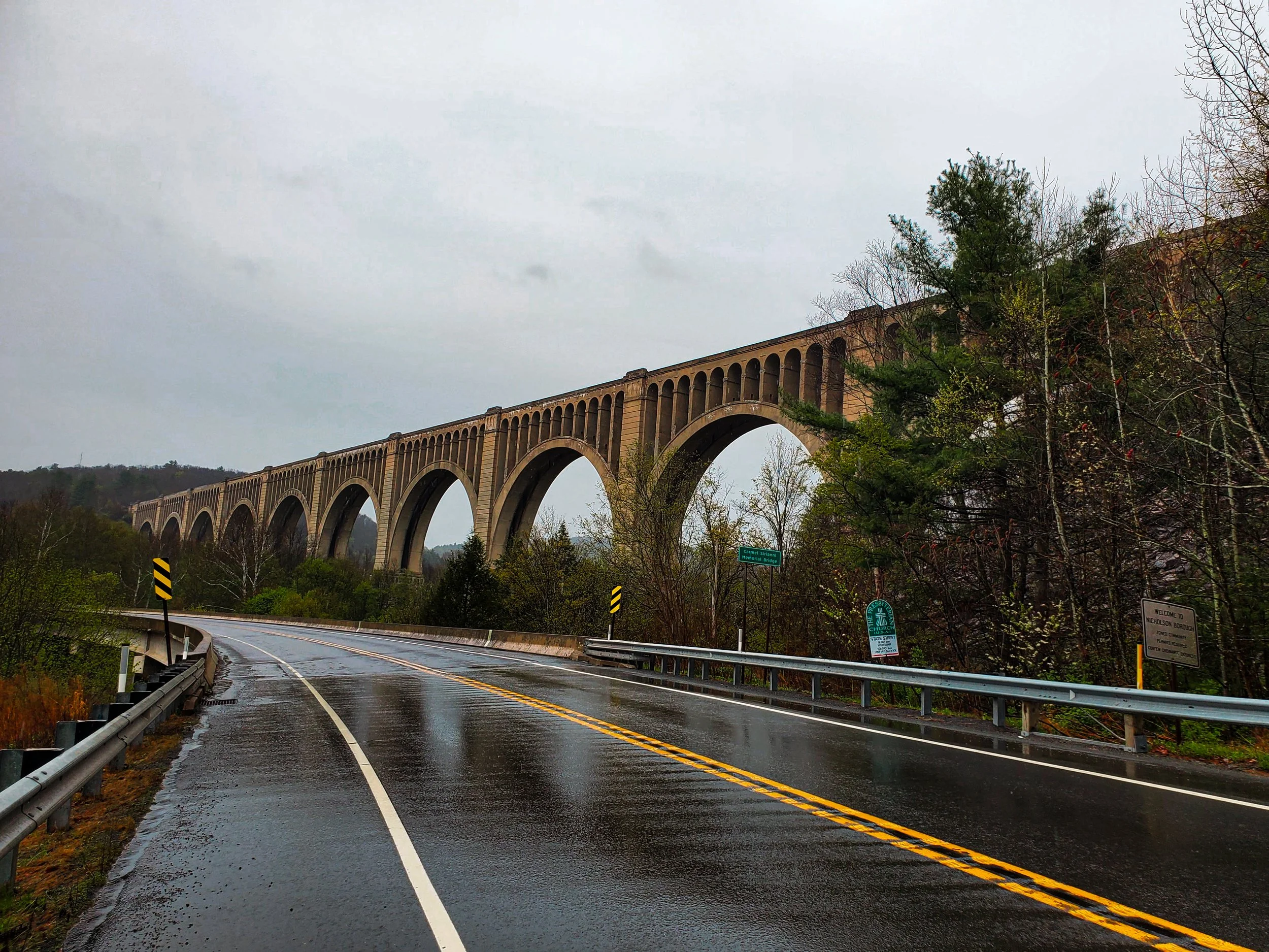 Tunkhannock Viaduct near Nicholson PA.jpg
