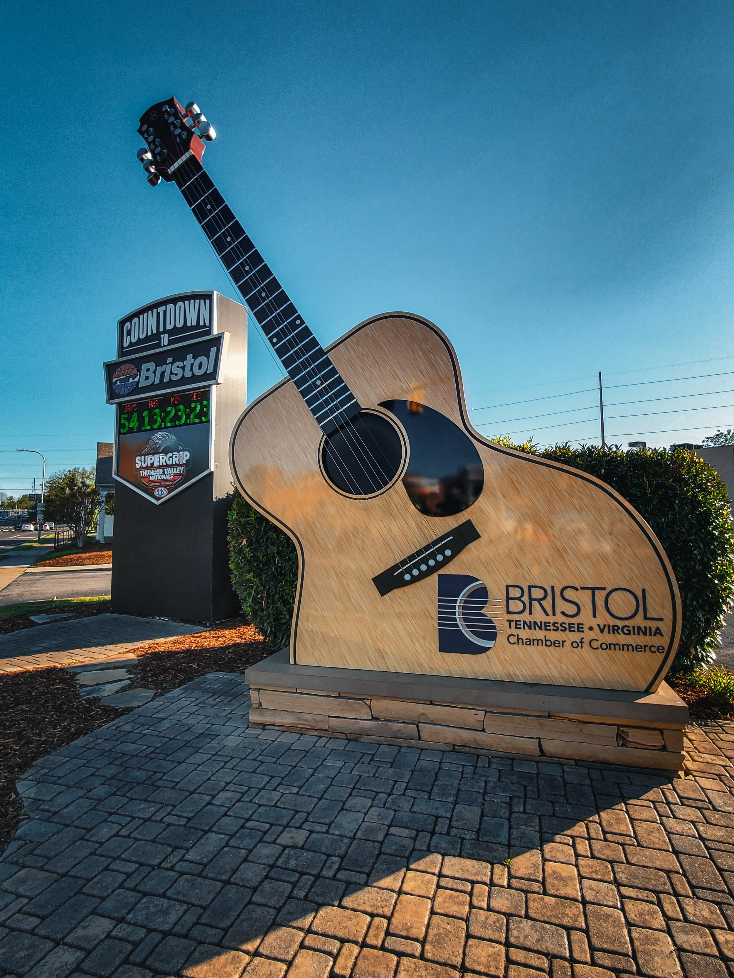 Bristol VA TN large guitar.jpg
