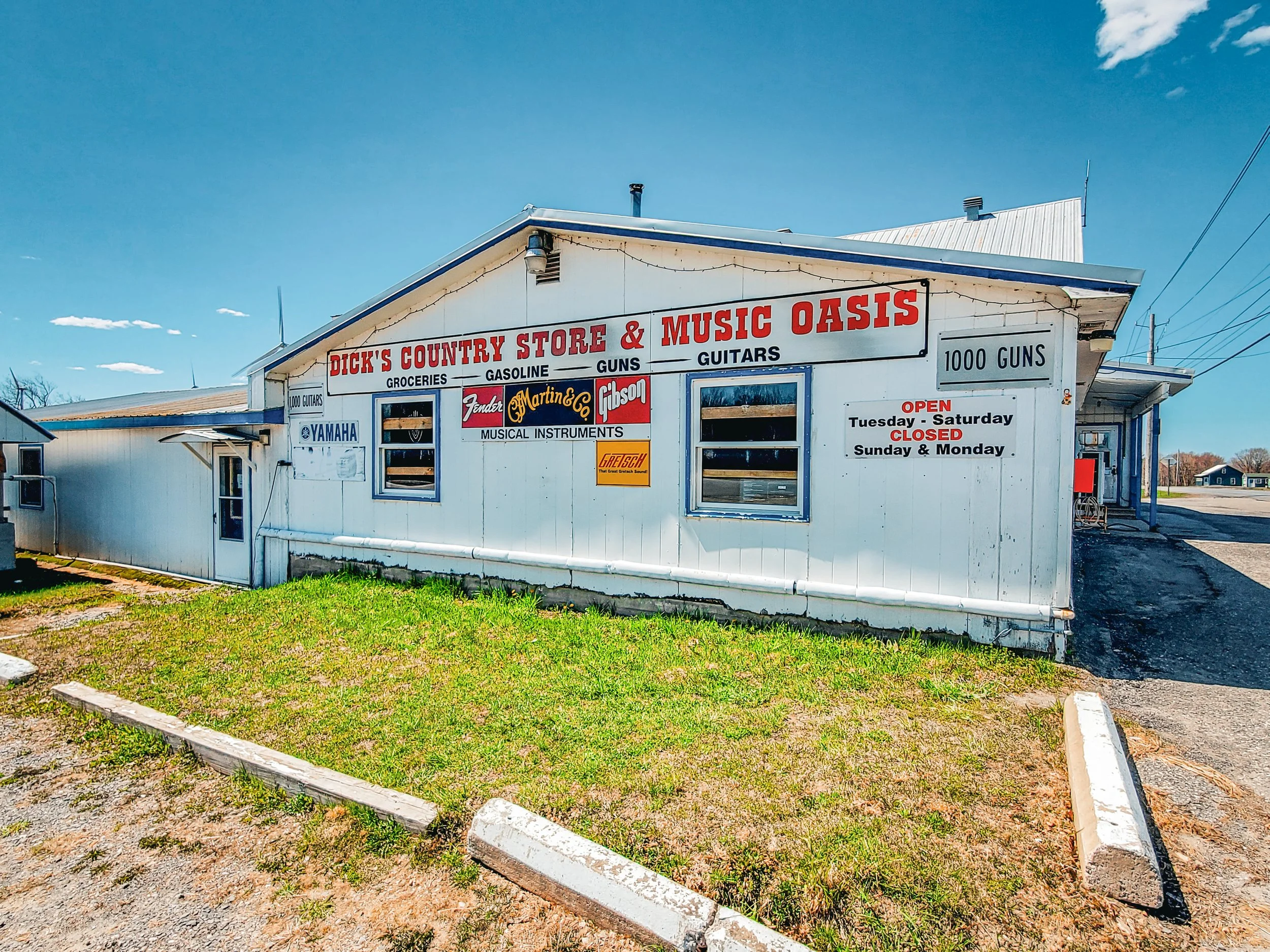 Dick's Country Store & Music Oasis