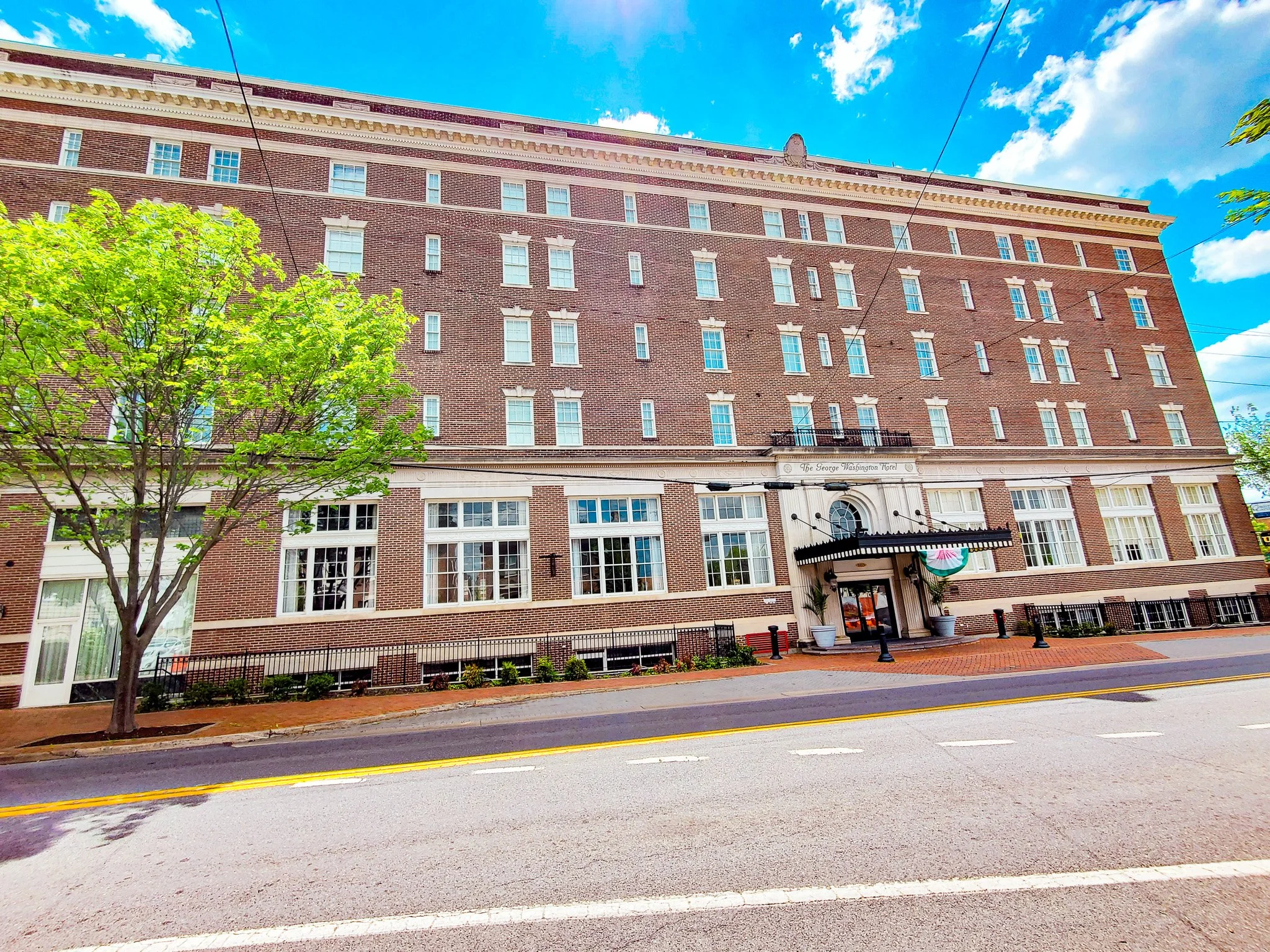 George Washington Hotel building Winchester VA.jpg
