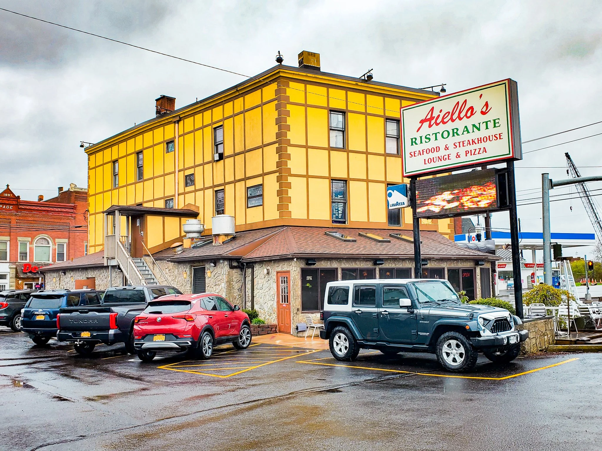 Aiellos Restaurant Whitney Point NY.jpg