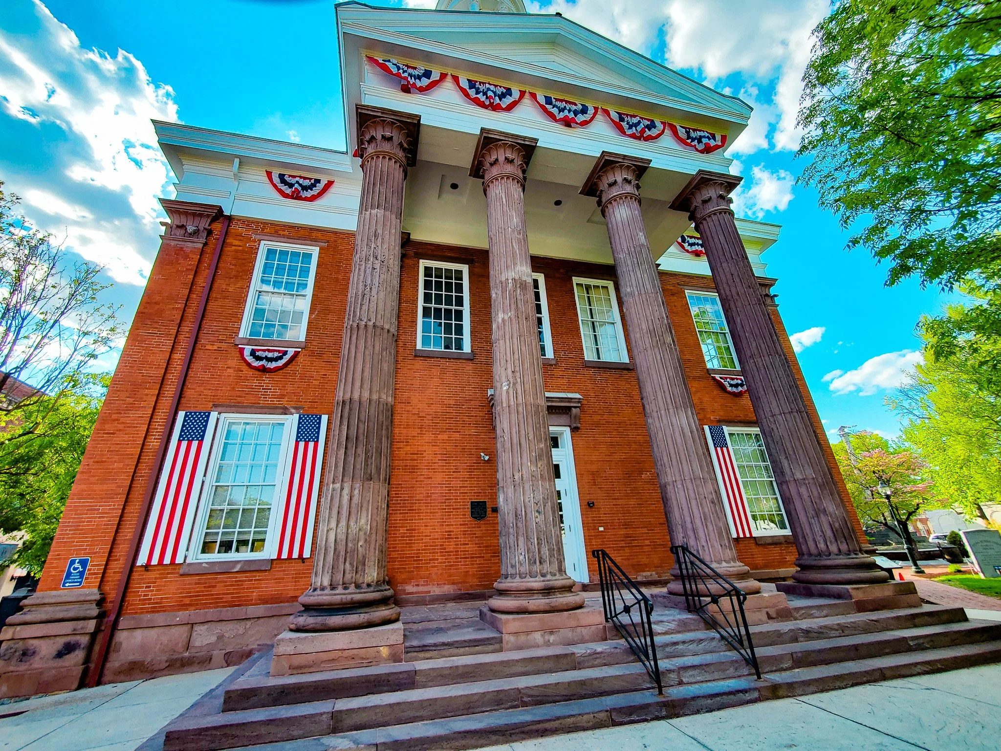 Carlisle PA courthouse with cannon ball damage.jpg