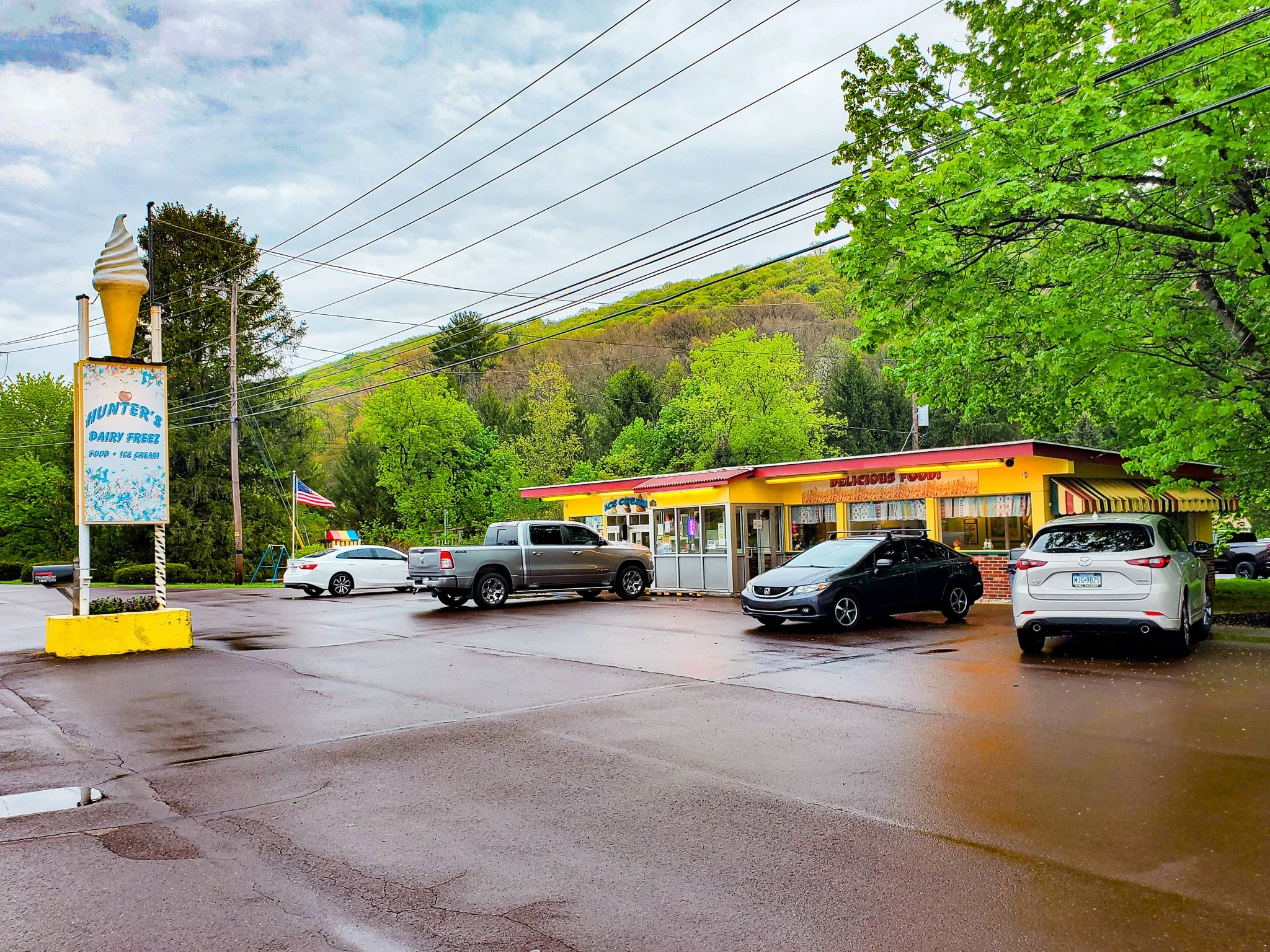 Hunters Dairy Freez building and sign Danville PA.jpg
