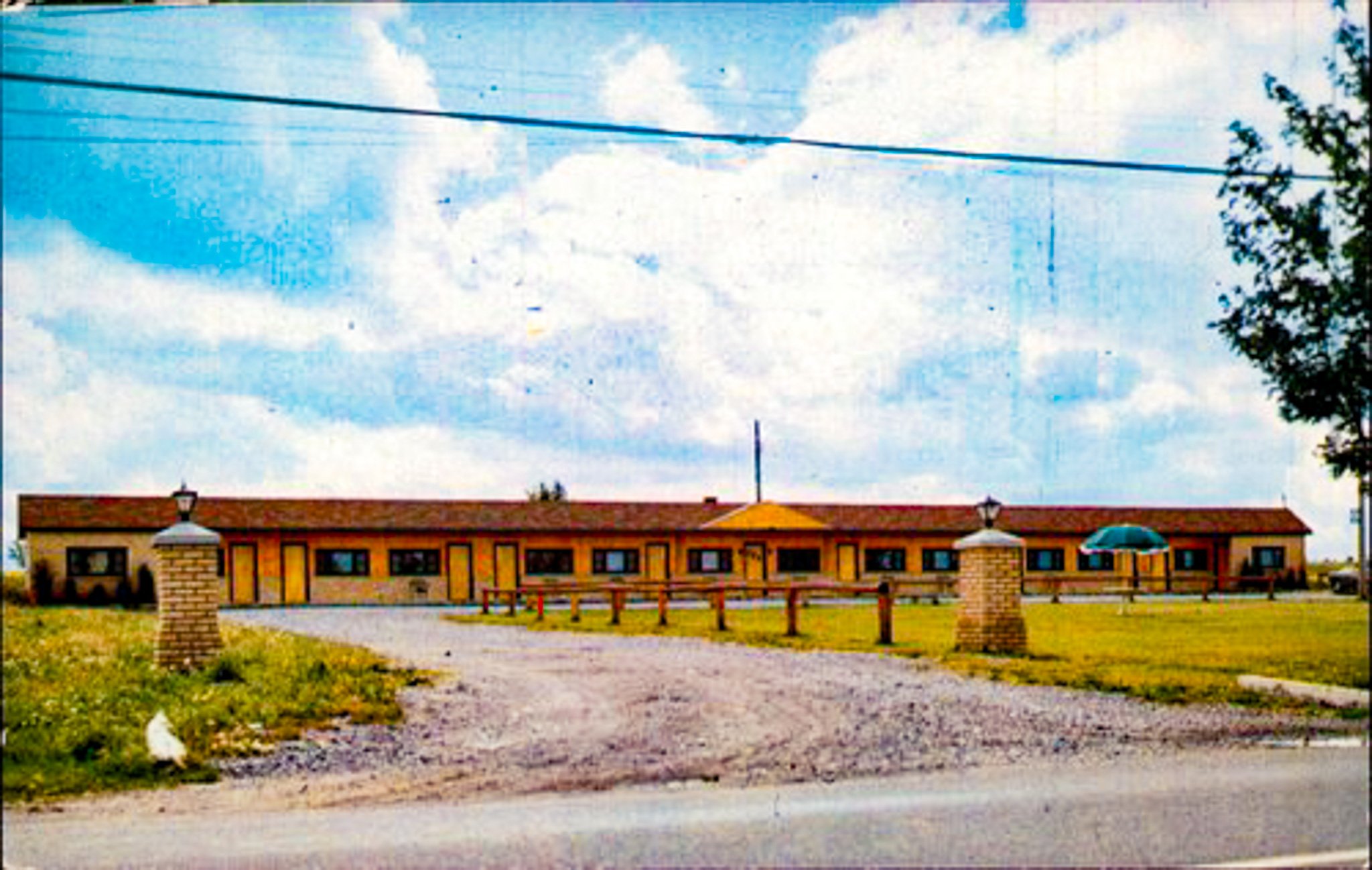 Pine Crest Motel postcard Malone NY.jpg