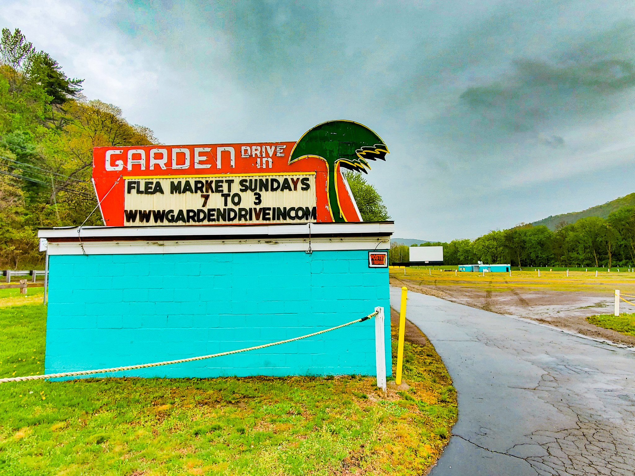 Garden Drive In theater side view West Nanticoke PA.jpg