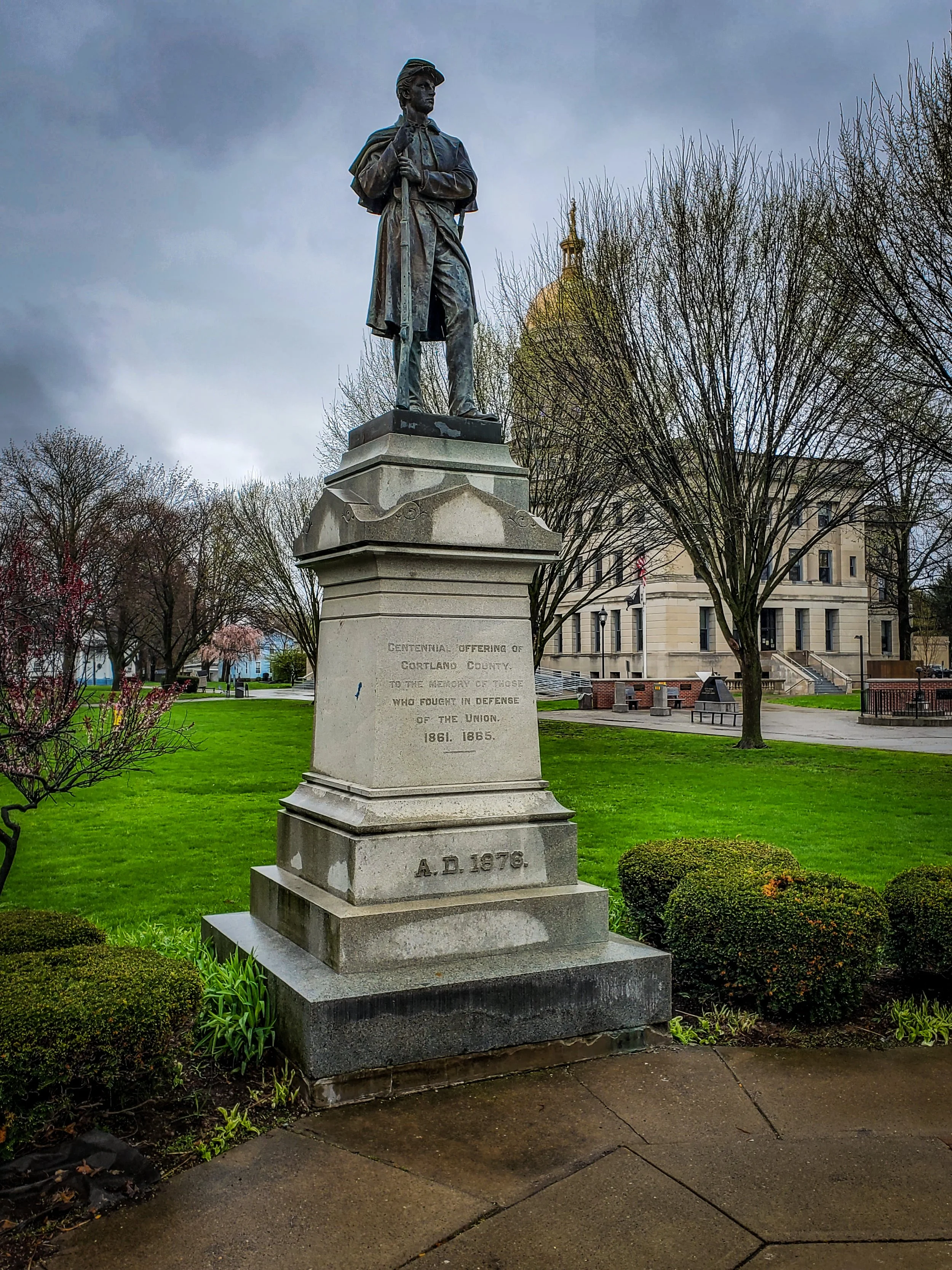 Union memorial at Cortland NY.jpg
