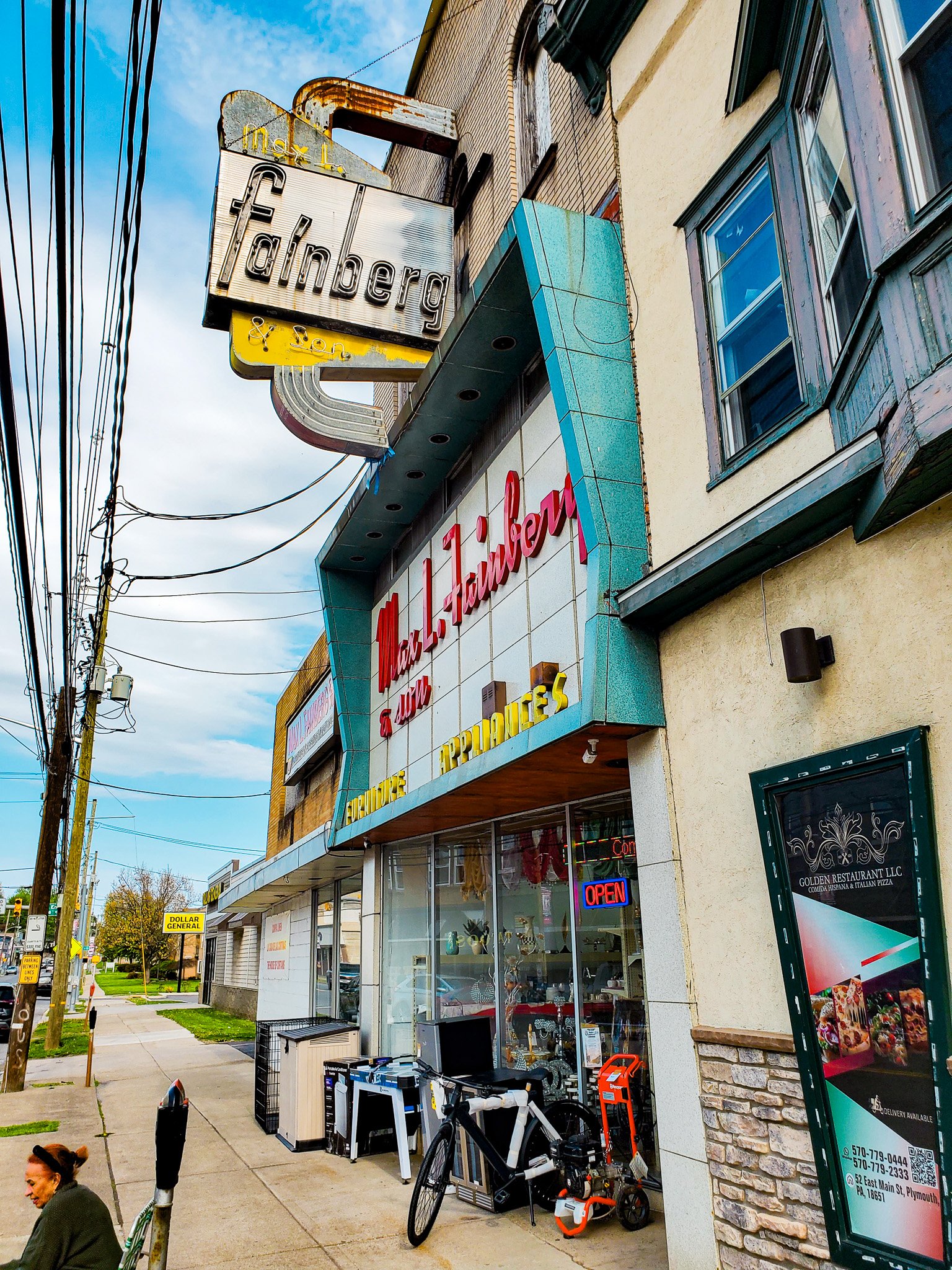 Fainberg furniture store Plymouth PA.jpg