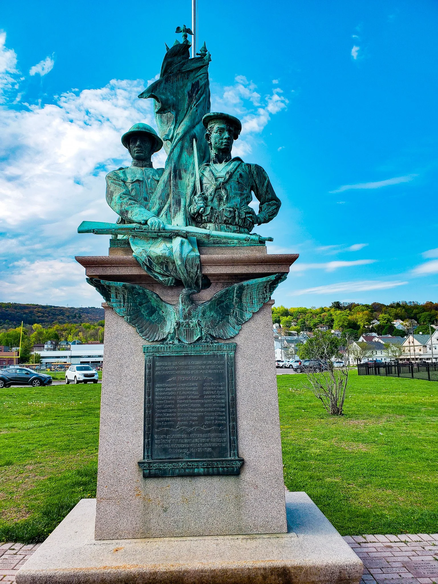 WW1 monument Plymouth PA.jpg