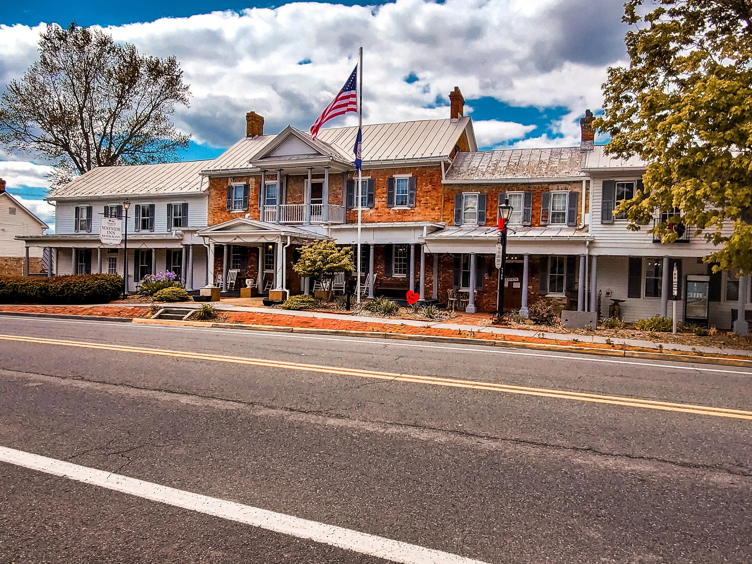 Wayside Inn street view Middletown VA.jpg