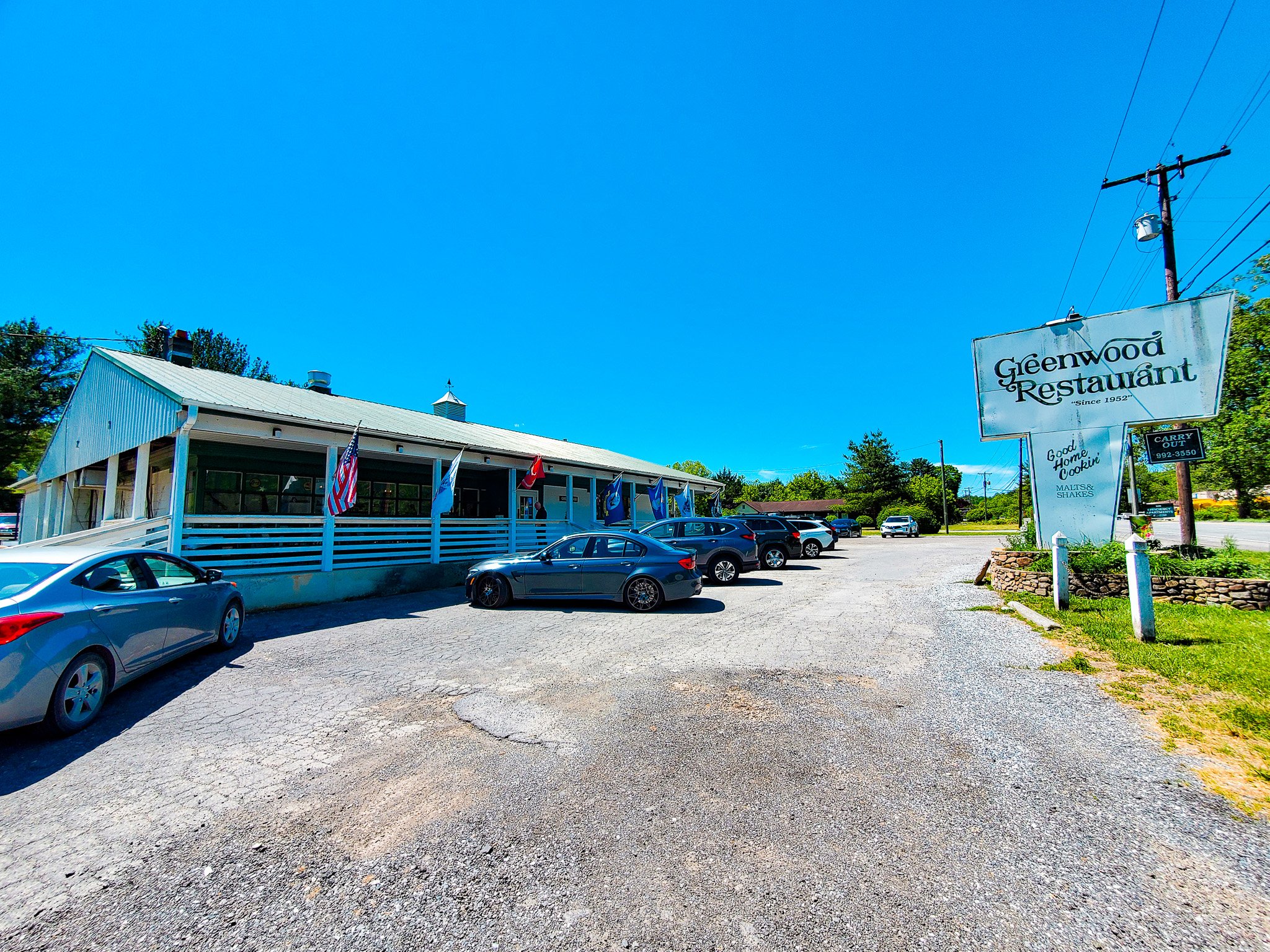Greenwood Restaurant building Troutville VA.jpg