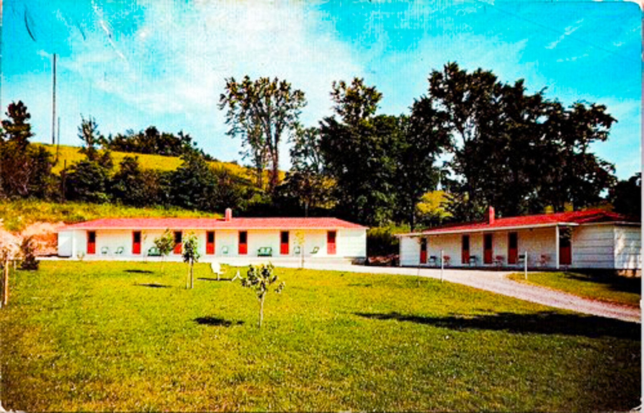 Hillside Motel postcard 2 Watertown NY.jpg