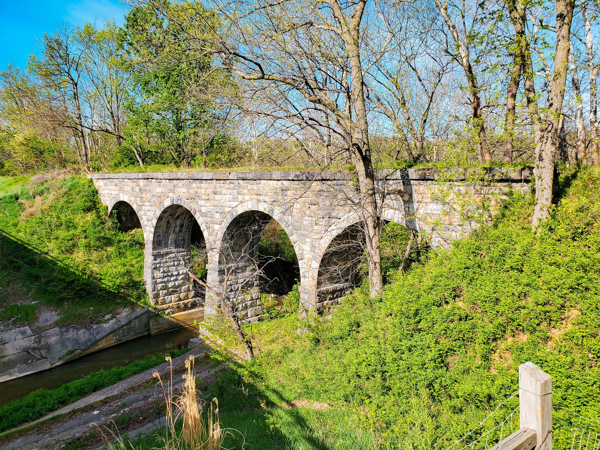 Valley RR Stone Bridge from I-81 Jolivue VA.jpg