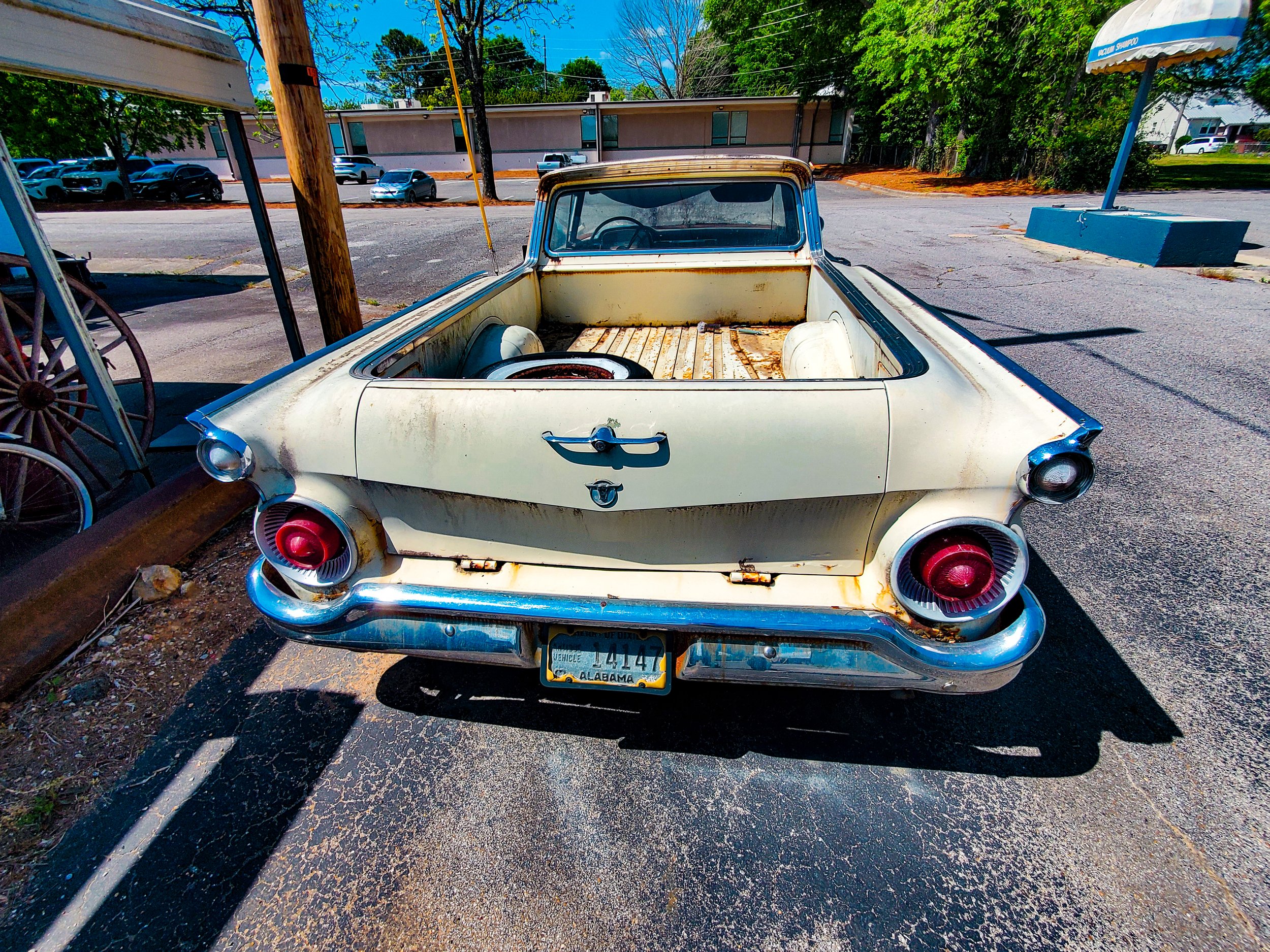 Classic Cars and Garage Museum