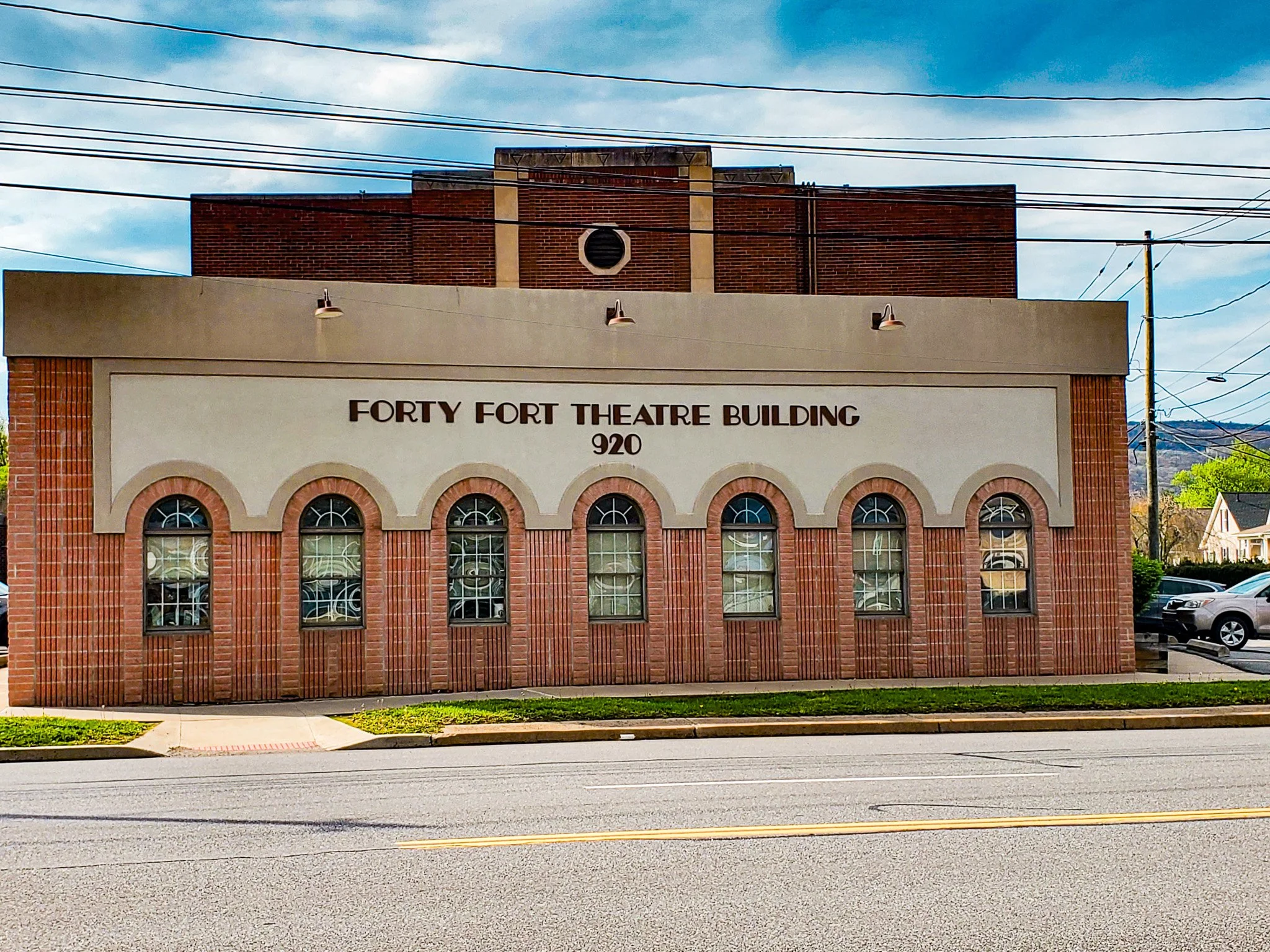 Forty Fort PA Theater building.jpg