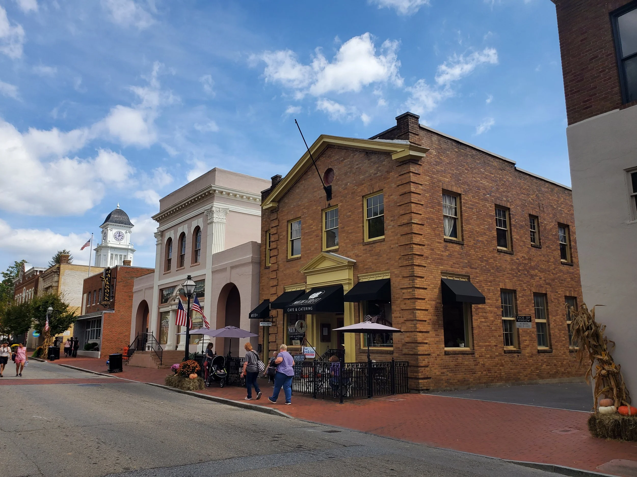 Main Street Cafe in historic Post Office building