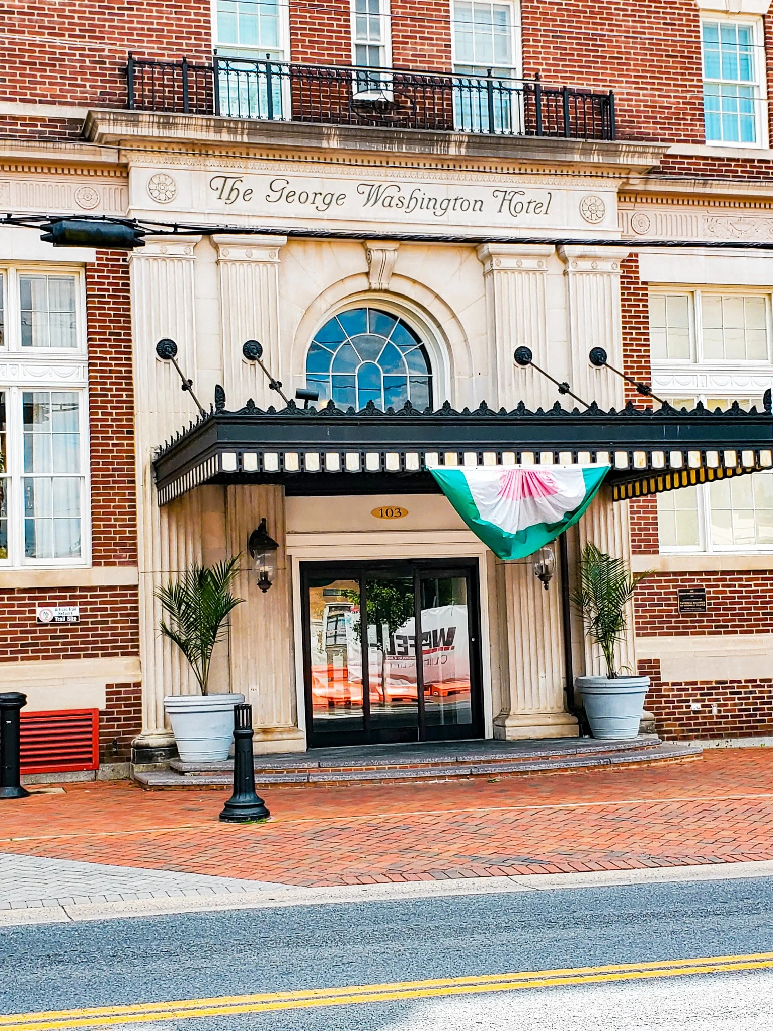 George Washington Hotel front Winchester VA.jpg