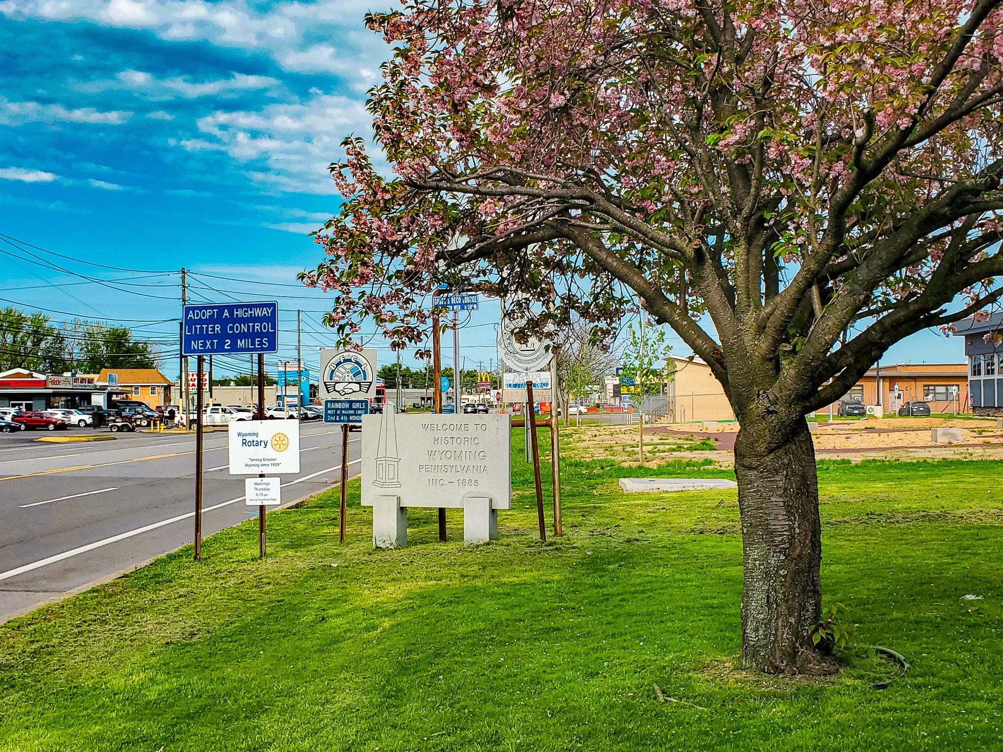 Welcome to Wyoming PA signs.jpg