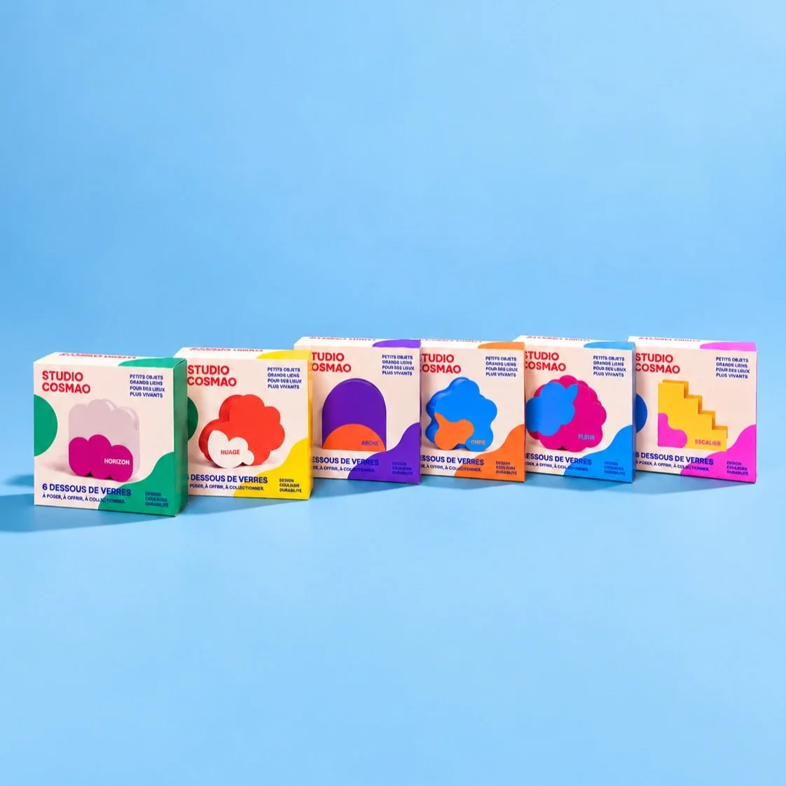🎉 ILS SONT ENFIN L&Agrave; ! 🌈

Les dessous de verre Studio Cosmao d&eacute;barquent sur la boutique en ligne !

6 formes, des couleurs qui claquent et un seul objectif : donner un peu plus de caract&egrave;re &agrave; vos tables. ☀️

&Agrave; pose