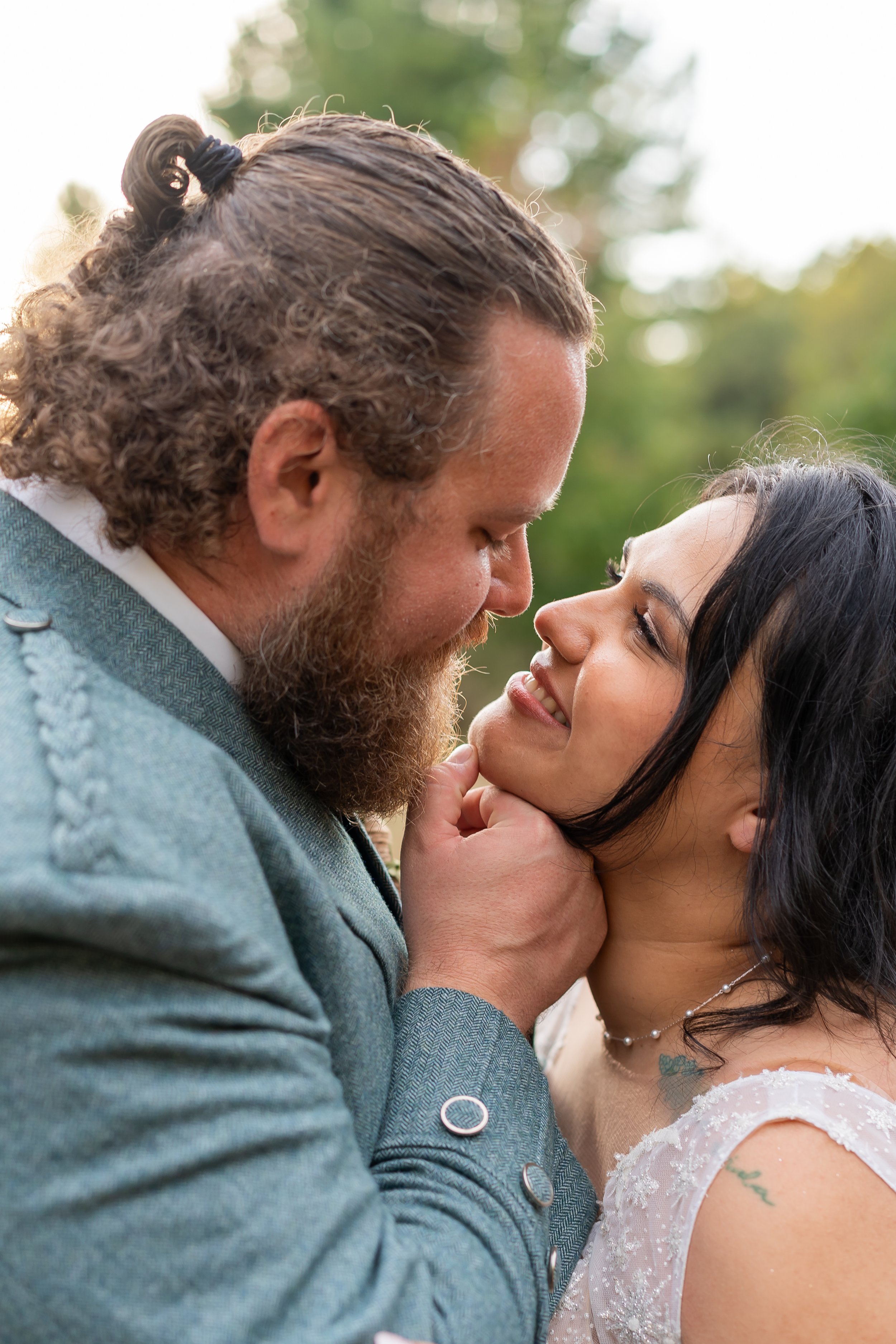 Authentic wedding photographer Michigan