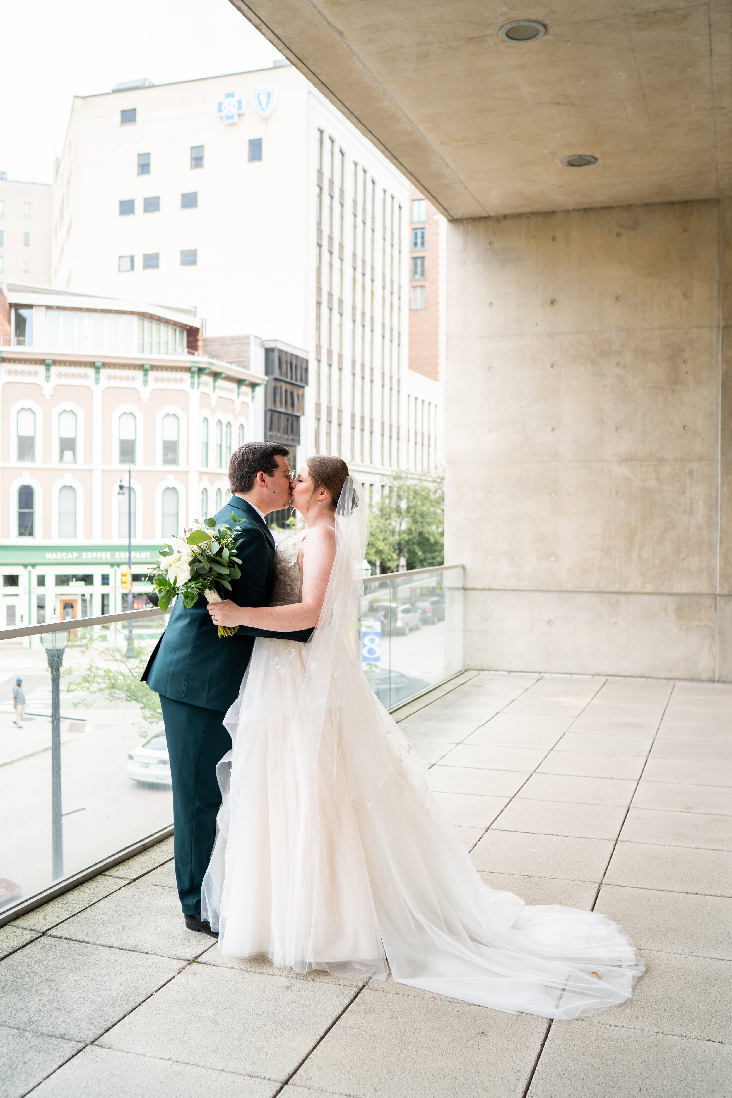Detroit wedding photographer