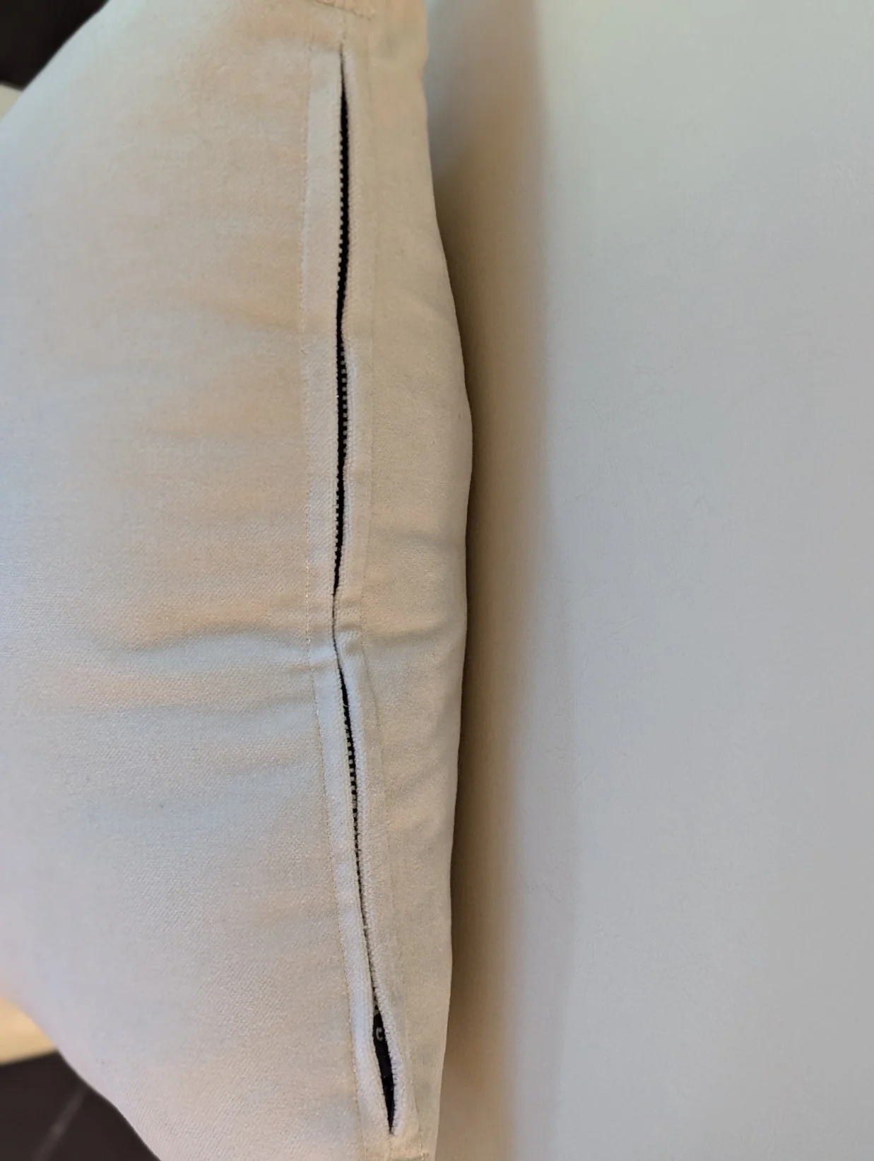 Cream Pillow full zipper.jpg