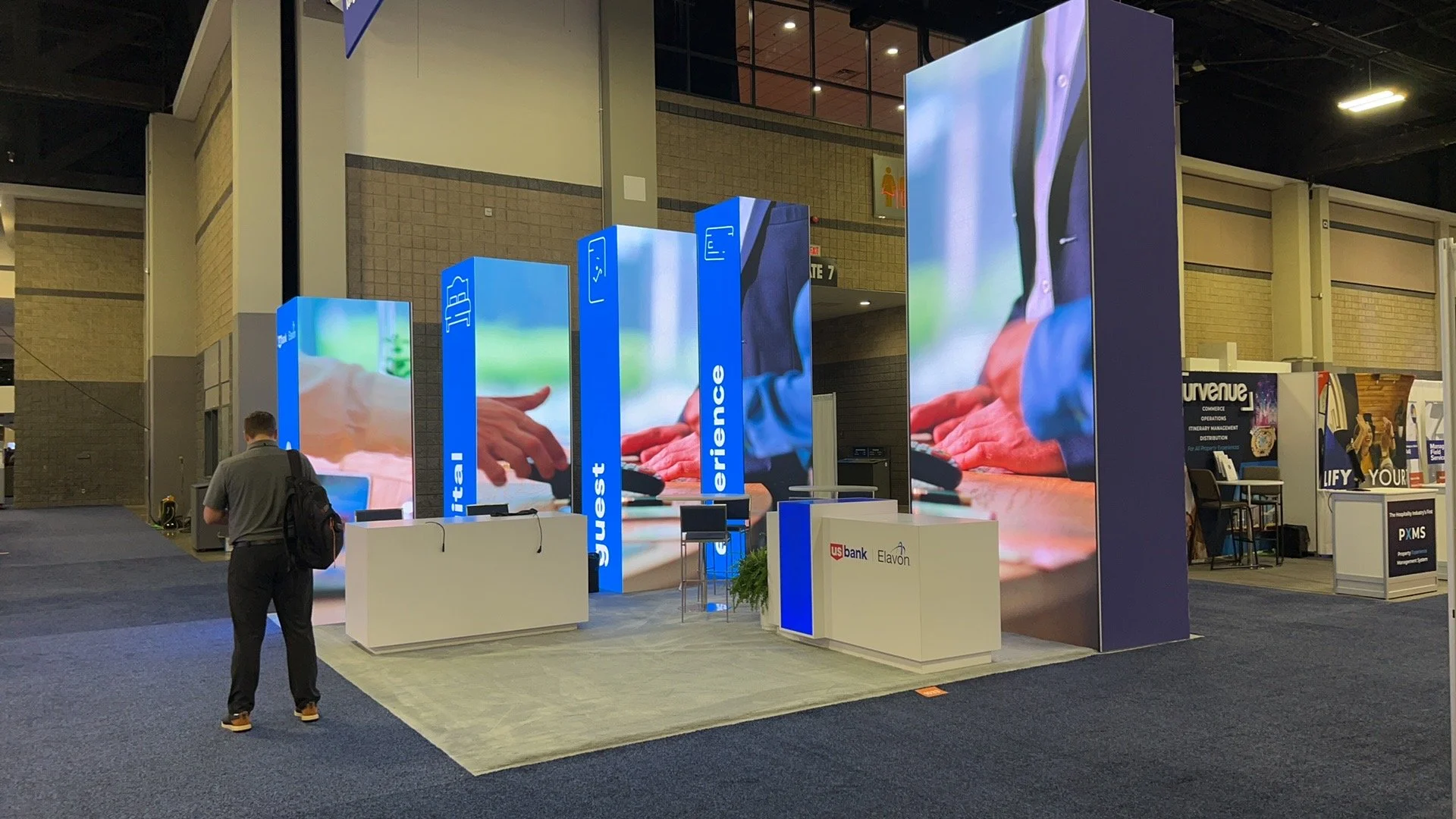 5 LED Cube Towers.jpg