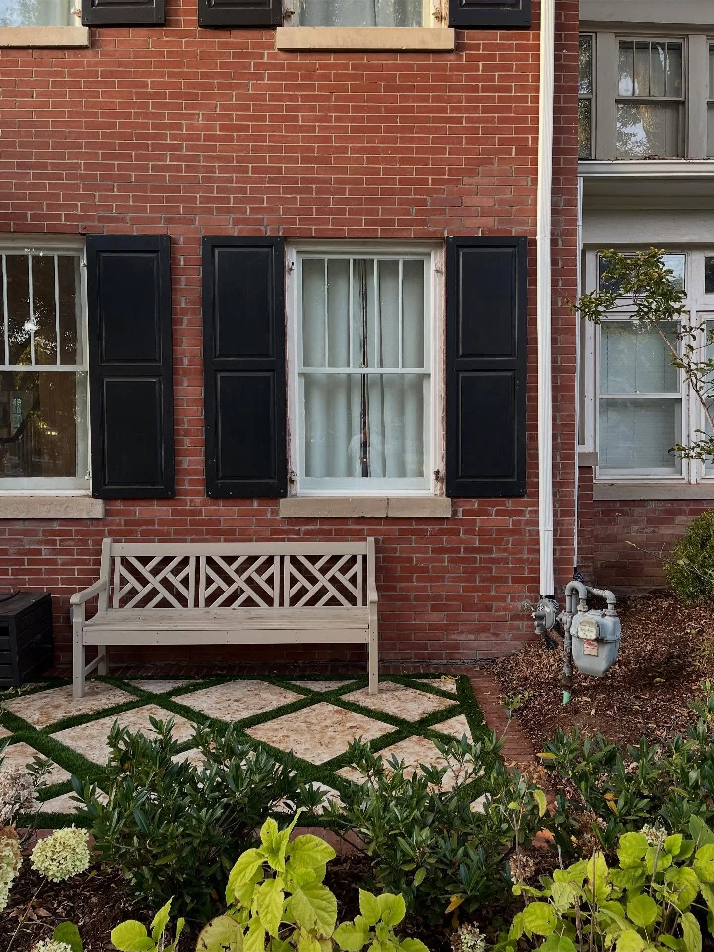 Historic Homes are more Fun!

Had the privilege of replacing this large window pane on a beautiful historic home and the results speak for themselves.

#okc #oklahoma #historichomes #woodwindows #window #painting #local #sherwinwilliams #greekvilla #