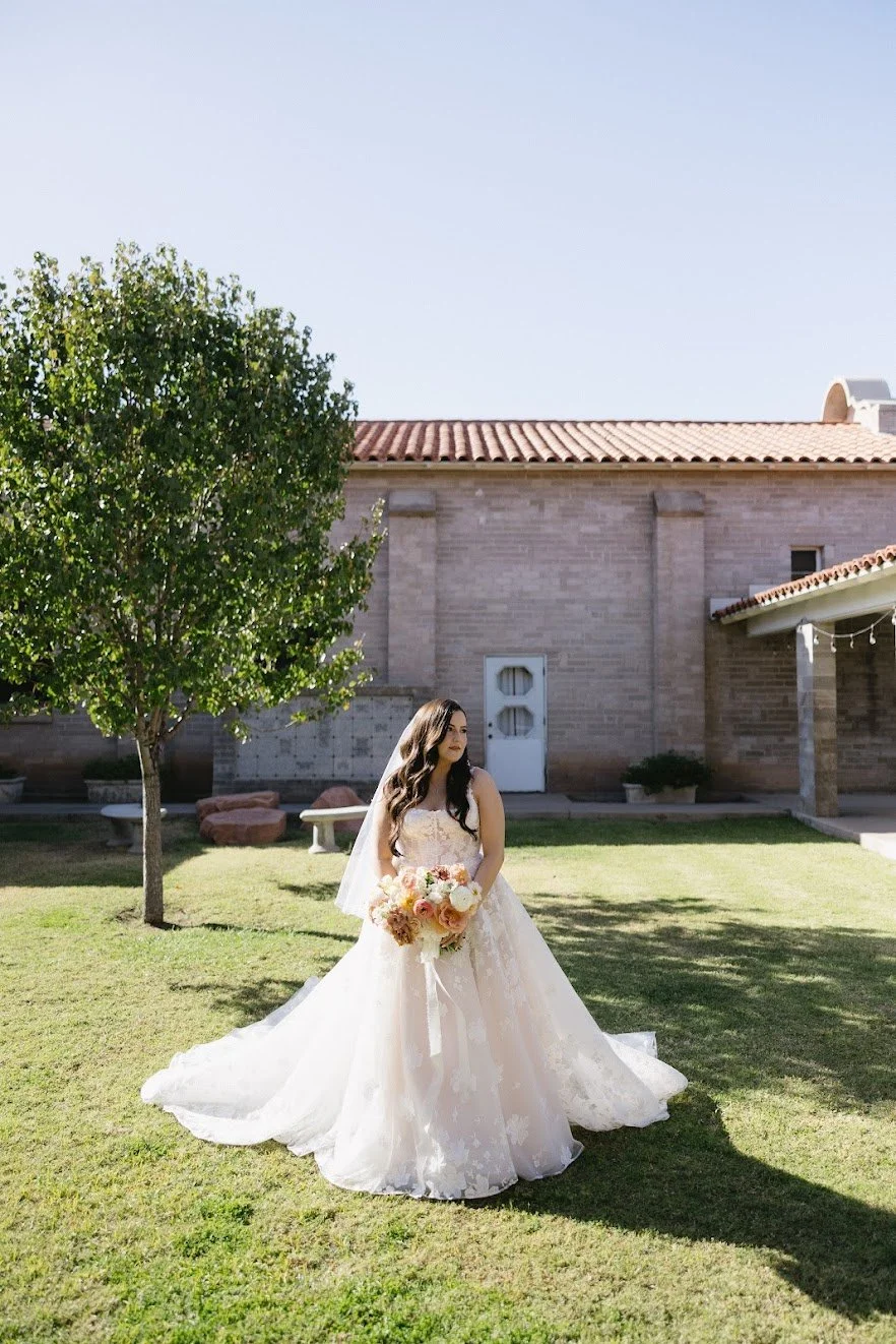 Danielle-and-Erik-Wedding-Sneaks-16.jpg