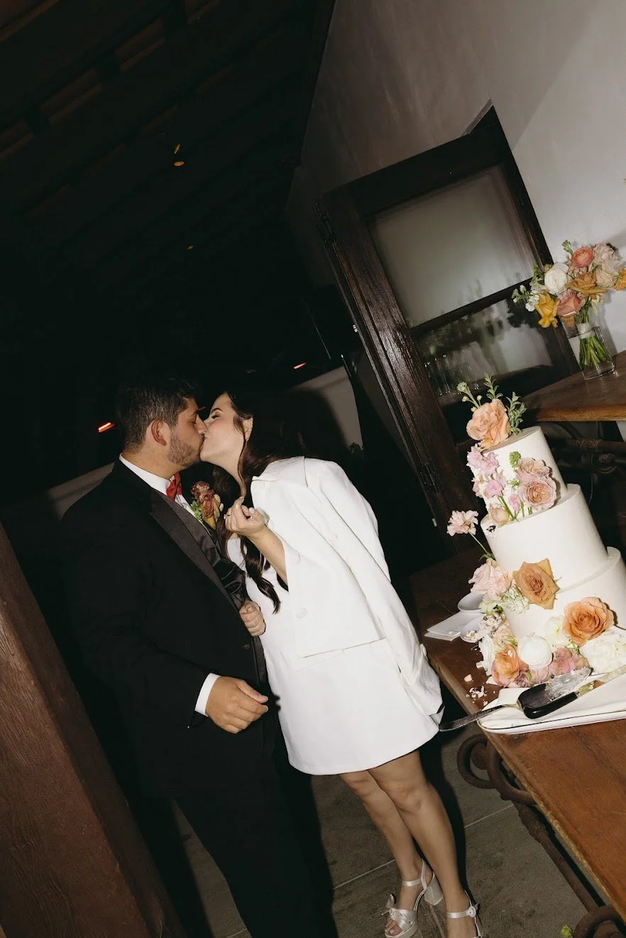 Danielle-and-Erik-Wedding-Sneaks-121.jpg