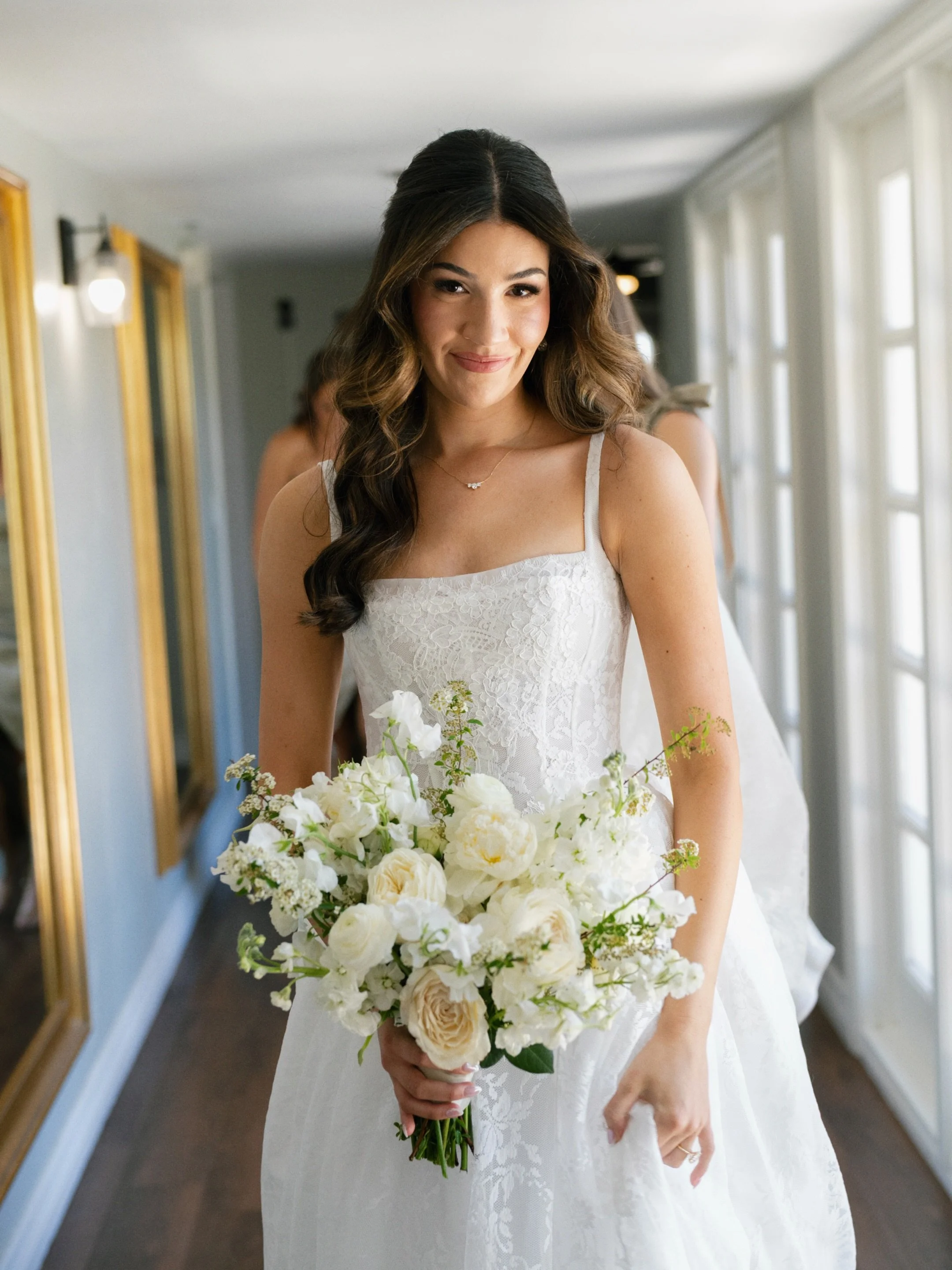 Sneak peak of Lauren &amp; Tristin&rsquo;s Wedding day ✨ Love was in the air 🤍 Timeless and beautiful florals for these two 📸
&bull;
&bull;
Photo: @brooksphotovideo 
Venue: @stonebridgemanor