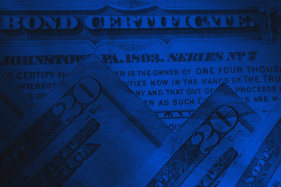 Blockchain Bonds &amp; ABS: Why Moving private credit Onto‑Chain Is No Longer Optional