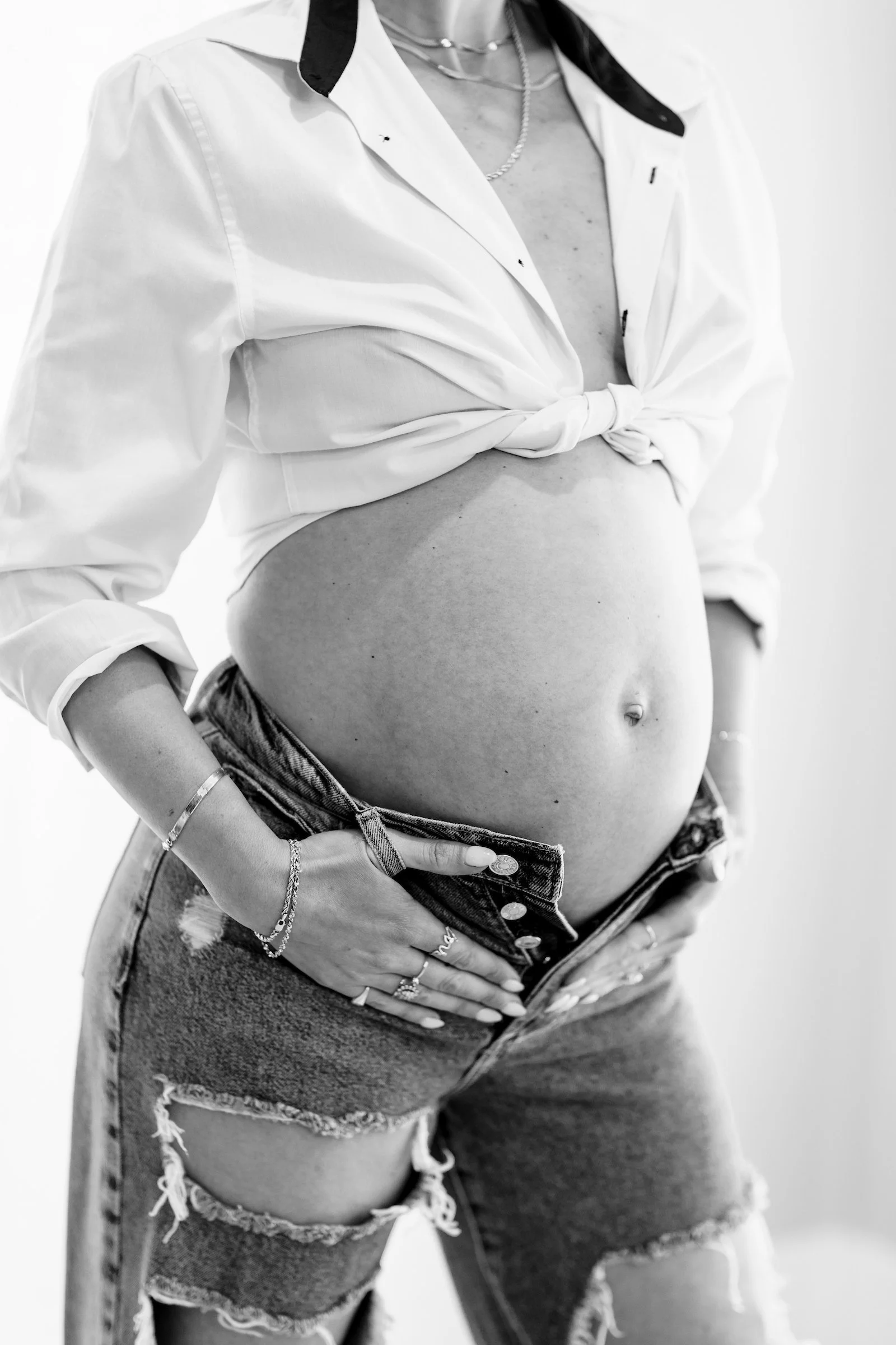 230430_Emily 2nd Preggo_0090.jpg